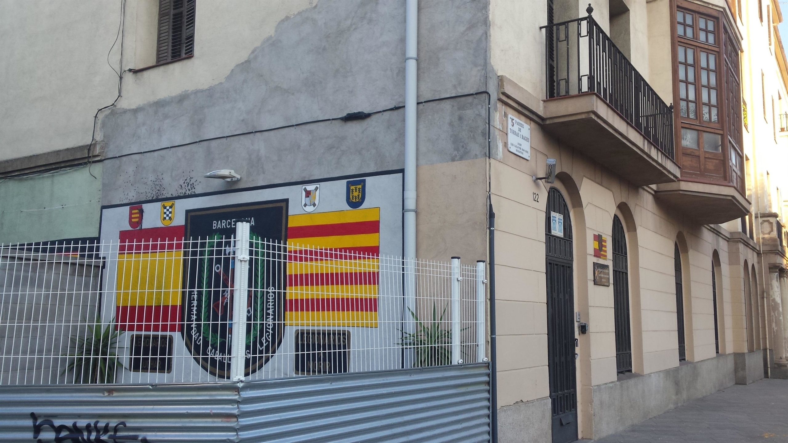 La seu del local de la 'Hermandad de Antiguos Caballeros Legionarios de Barcelona' a Sant Andreu / Europa Press