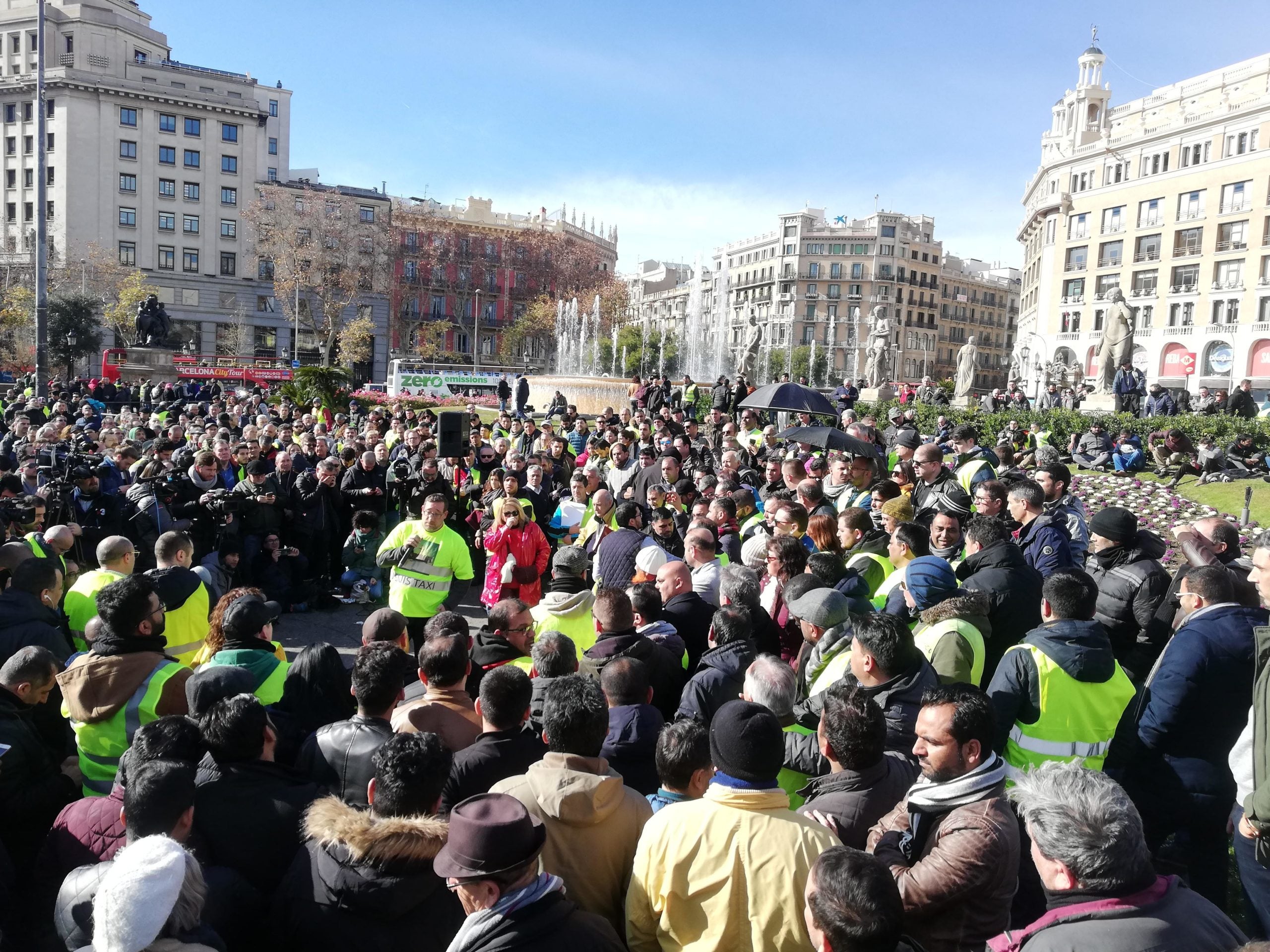 A l'assemblea de taxistes han intervingut desenes de persones. | A. L.