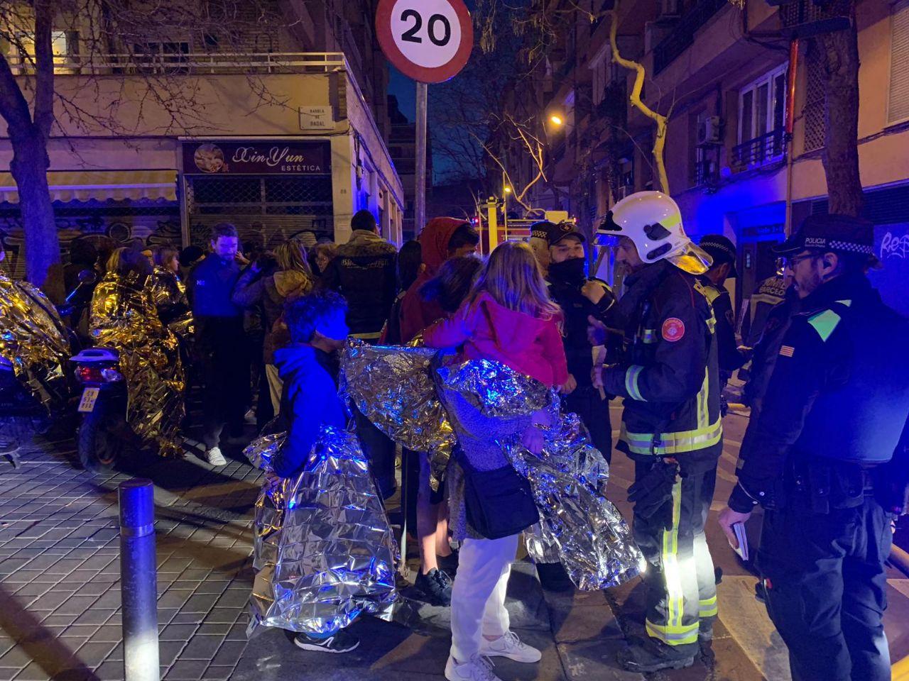 Incendi al carrer Súria, a la Bordeta | Bombers de Barcelona