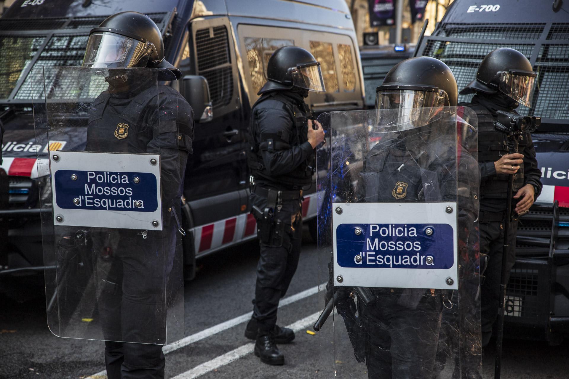 Agents antiavalots dels Mossos d'Esquadra en imatge d'arxiu / Jordi Borràs