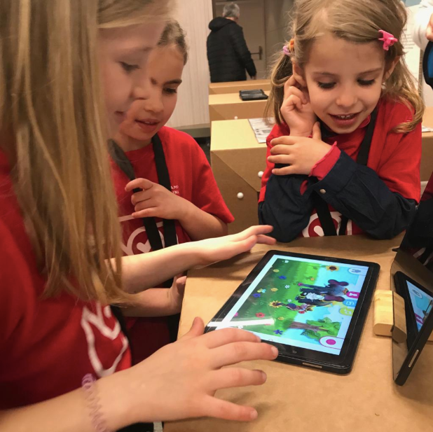 Alumnes d'escoles Vedruna al Chromecamp2019 / Twitter - @Vedrunacat