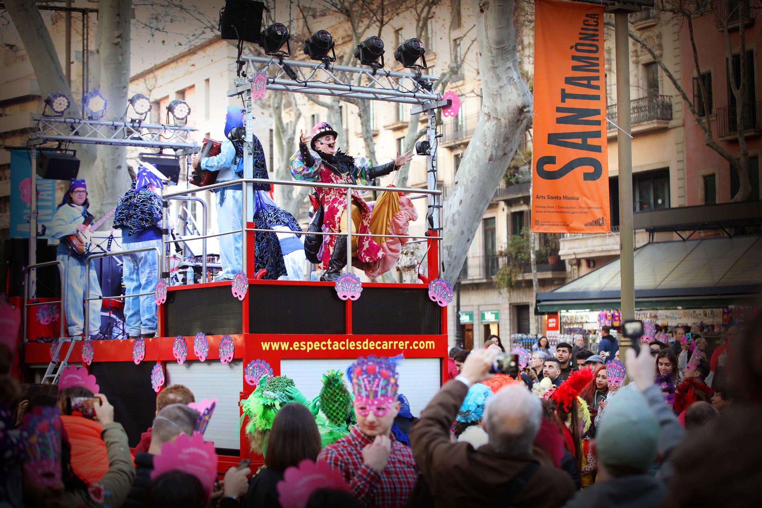 La disbauxa del carnaval a Barcelona / Foto: Jordi Play