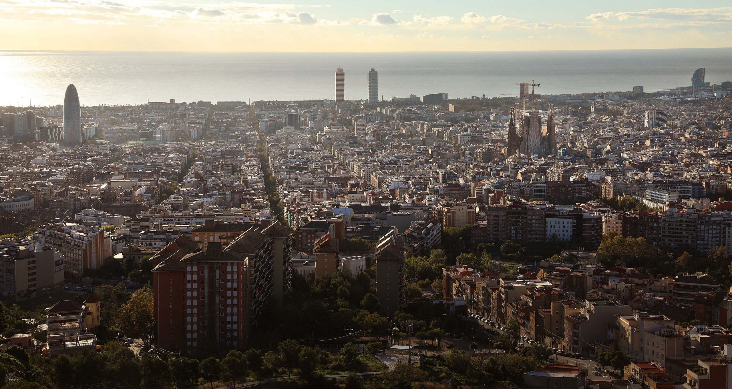 Panoràmica de la ciutat de Barcelona / Jordi Play