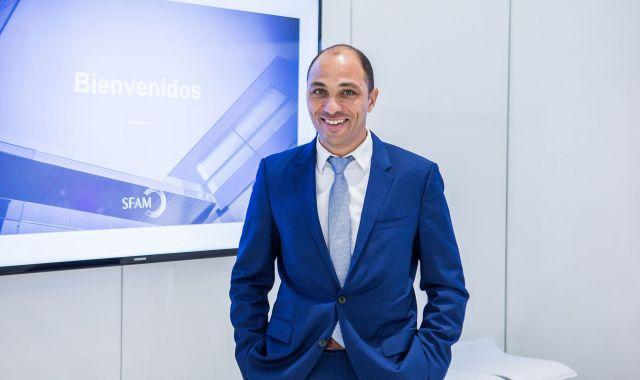 La companyia d'assegurances per a telefonia mòbil crea 400 nous llocs de feina a la capital catalana