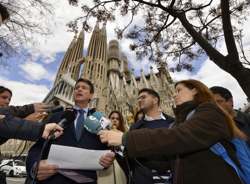 Manuel Valls en una visita a la Sagrada Família. / Premsa Manuel Valls