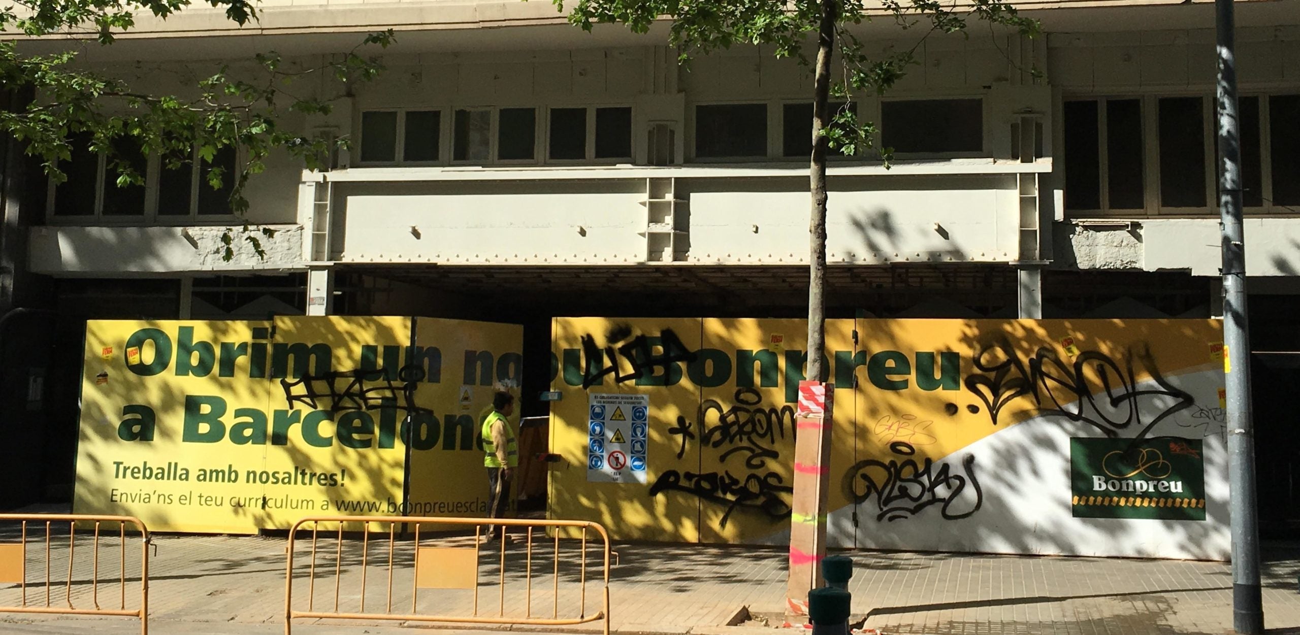 Les obres del futur supermercat Bonpreu al carrer Urgell / S.B.