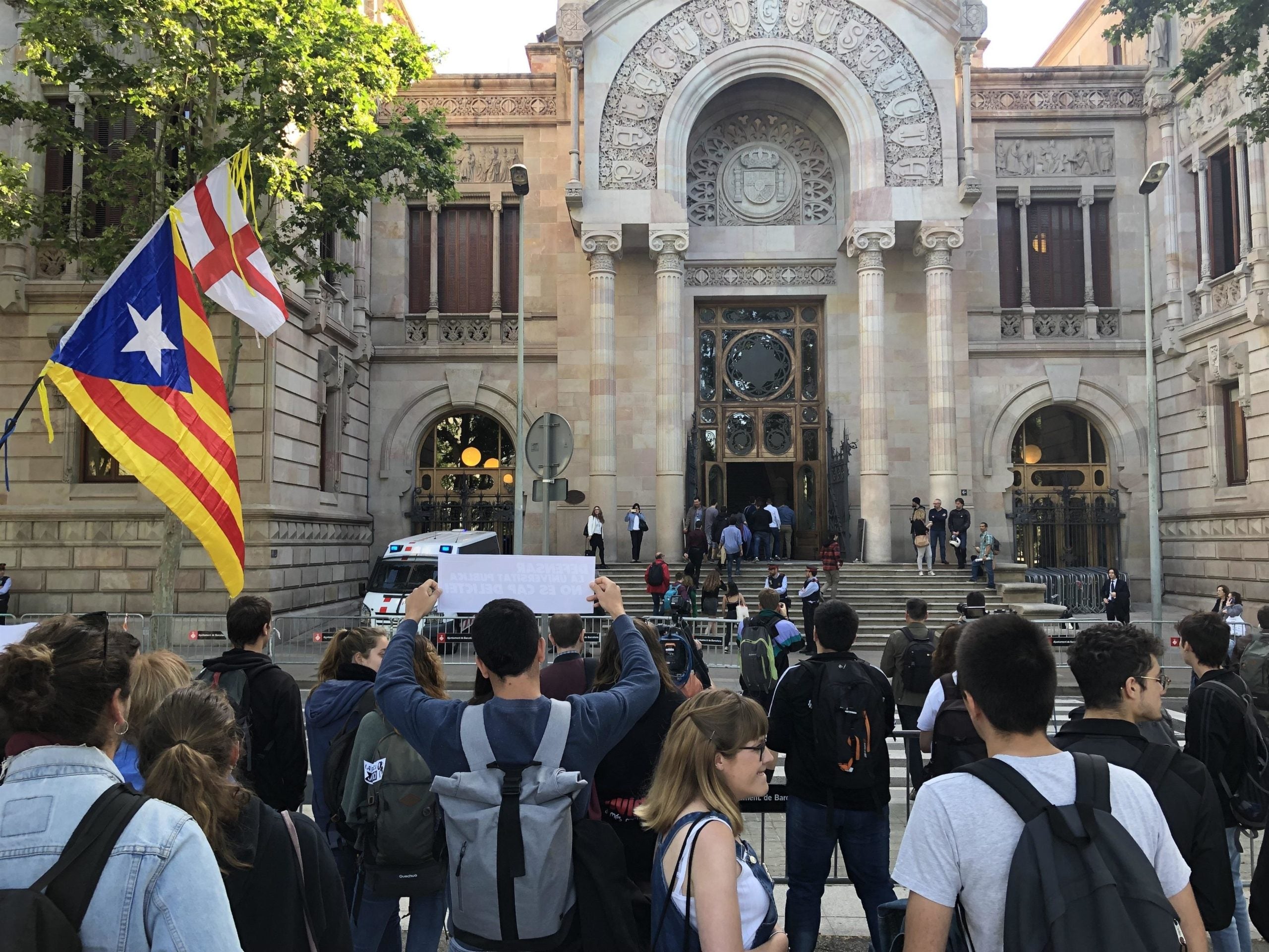 Concentració en protesta pel judici als nou estudiants. | Europa Press