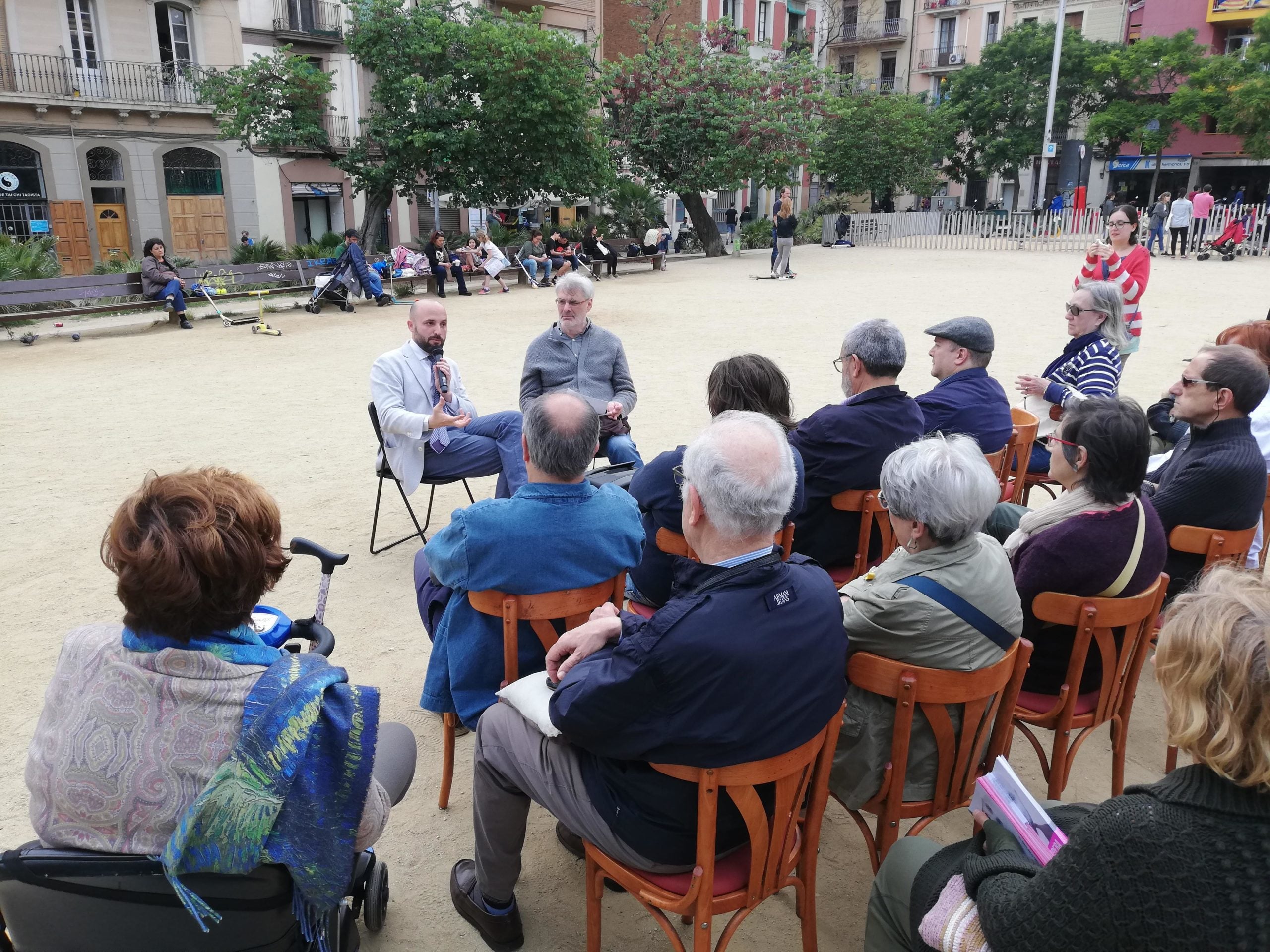 Entrevista a Jordi Graupera a la plaça Joanic / XFDC