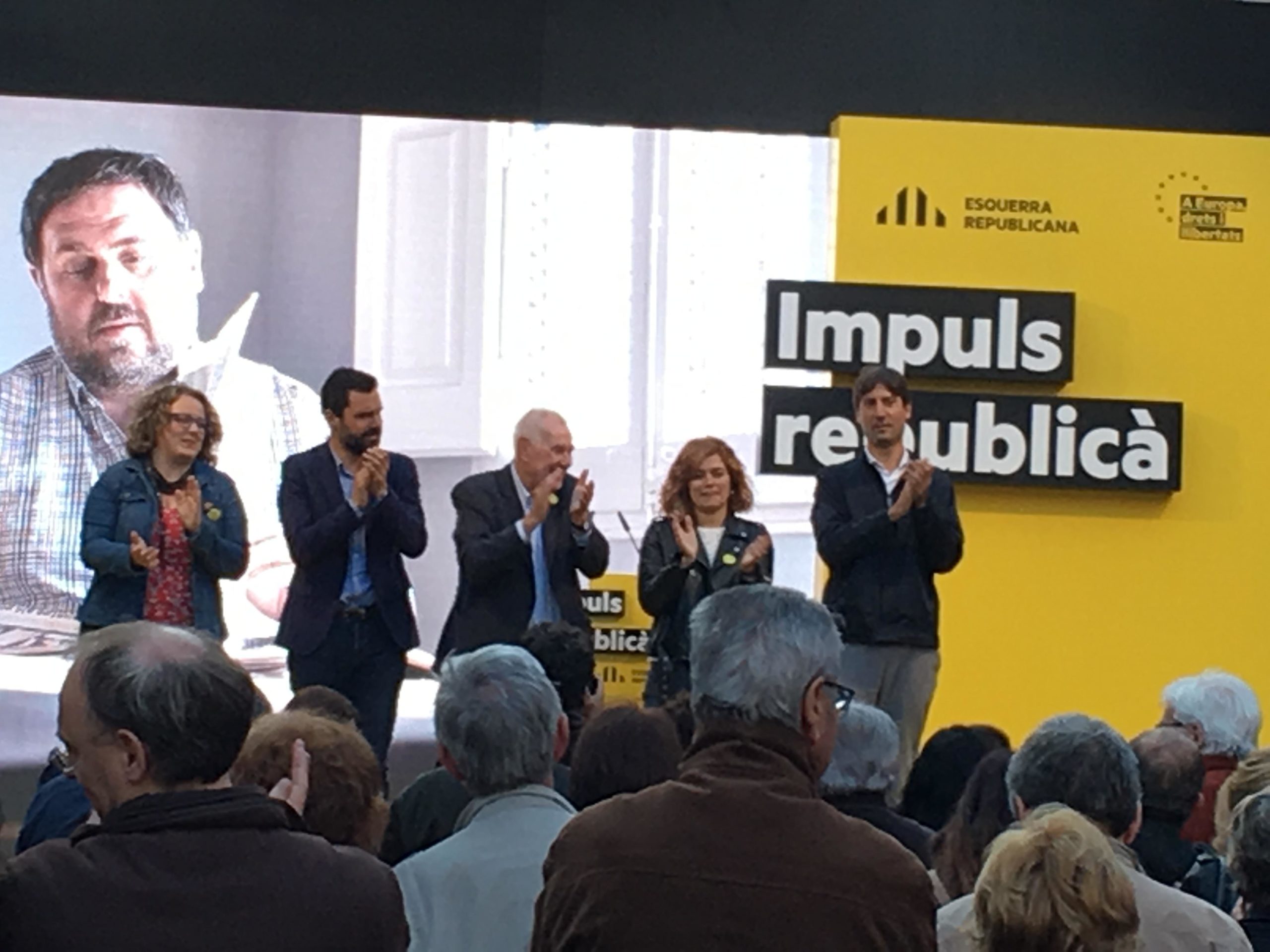 Maragall amb Roger Torrent, Elisenda Alamany i Jordi Solé al final del míting de Gràcia / S.B.