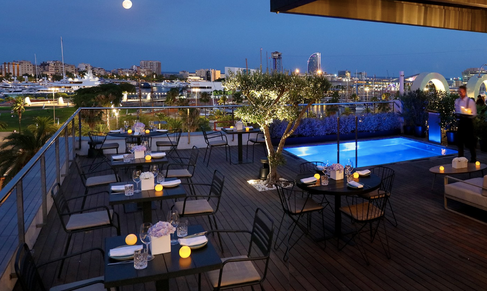 El restaurant Rooftop El Sueño és un dels terrats d'hotel que acull una revetlla de Sant Joan / Facebook