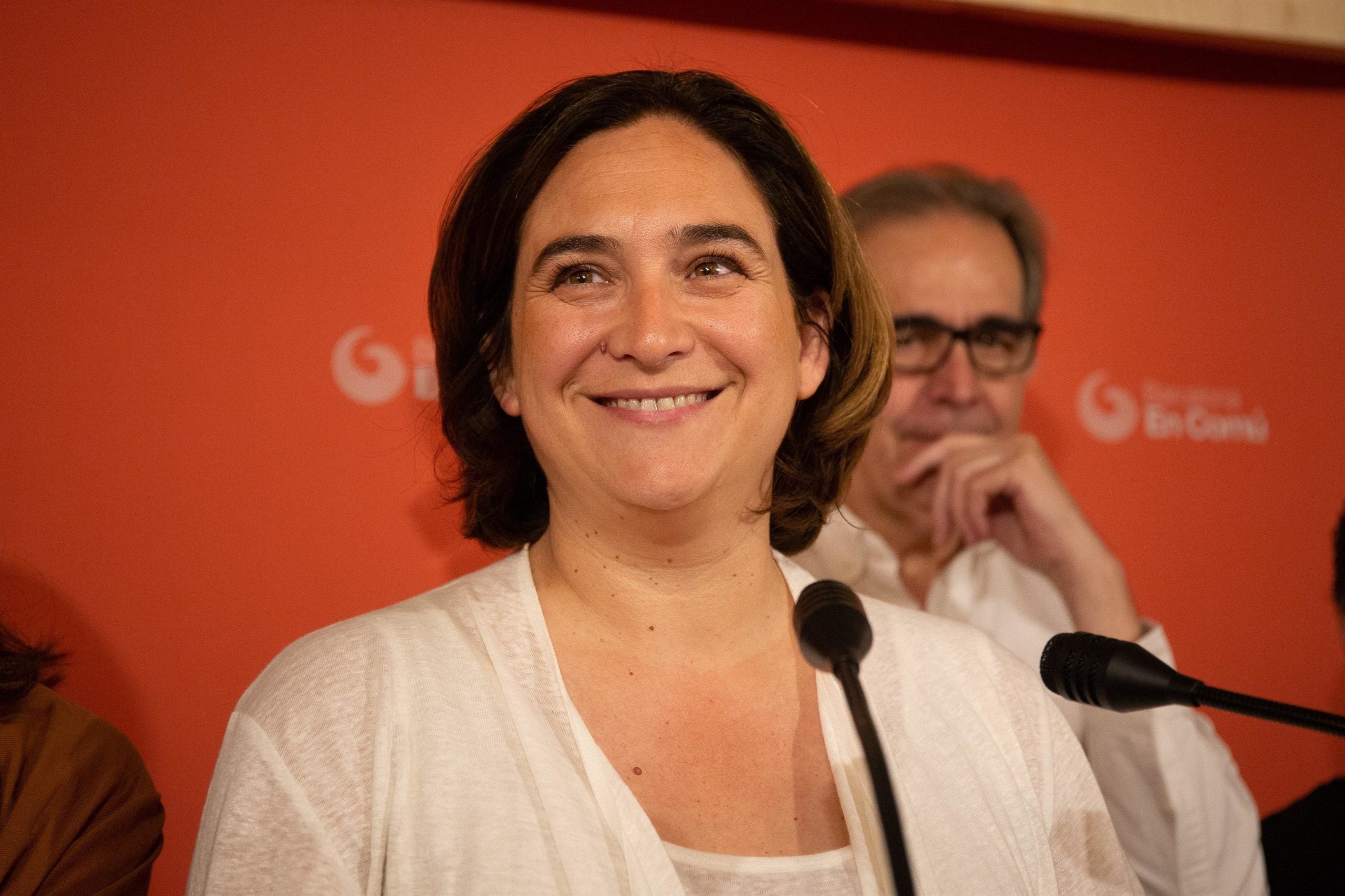 Ada Colau amb els seus regidors electes, avui a la seu de Barcelona en Comú / S.B.