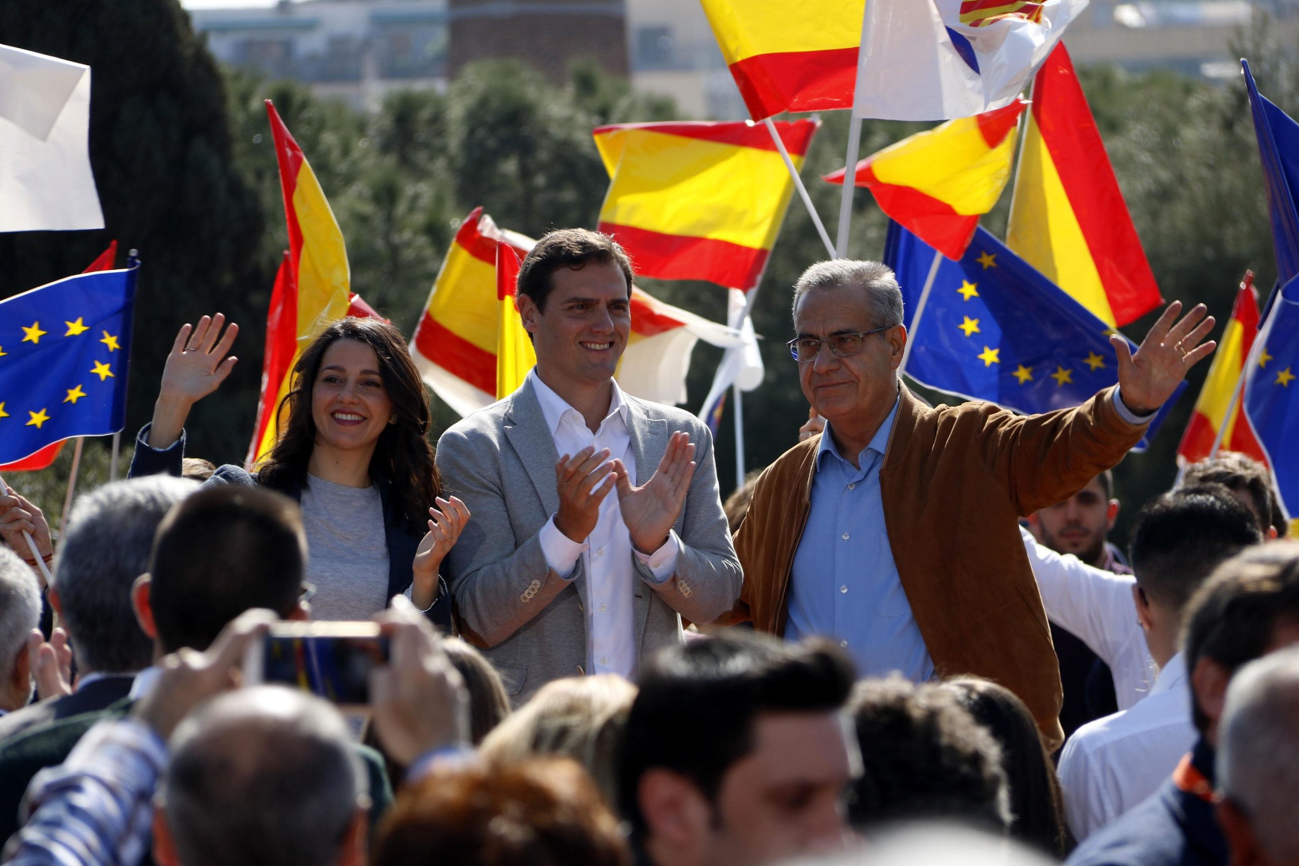 Inés Arrimadas, Albert Rivera i Celestino Corbacho, al març a l'Hospitalet / ACN