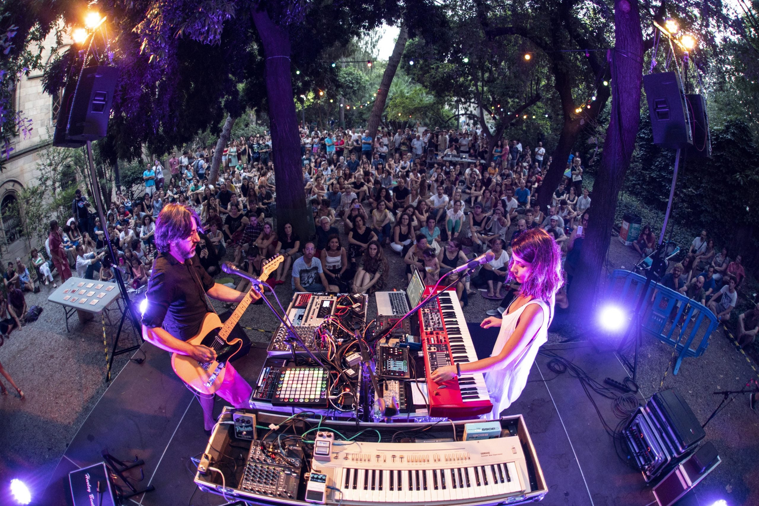 Un grup actuant al cicle de la UB 'Els vespres', l'any 2018 / UB