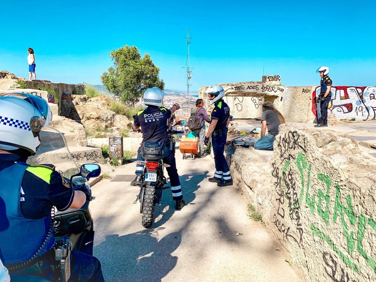 Els agents de la Guàrdia Urbana han denunciat sis persones. | GUB