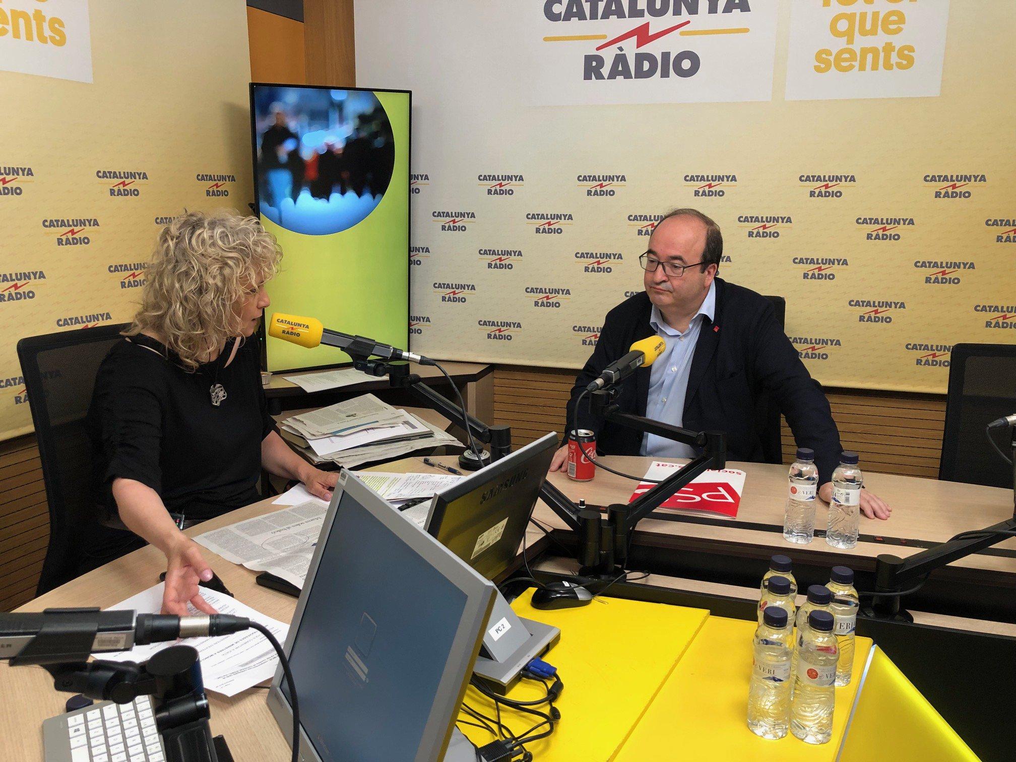 El primer secretari del PSC, Miquel Iceta, amb Mònica Terribas. | 'El Matí de Catalunya Ràdio'