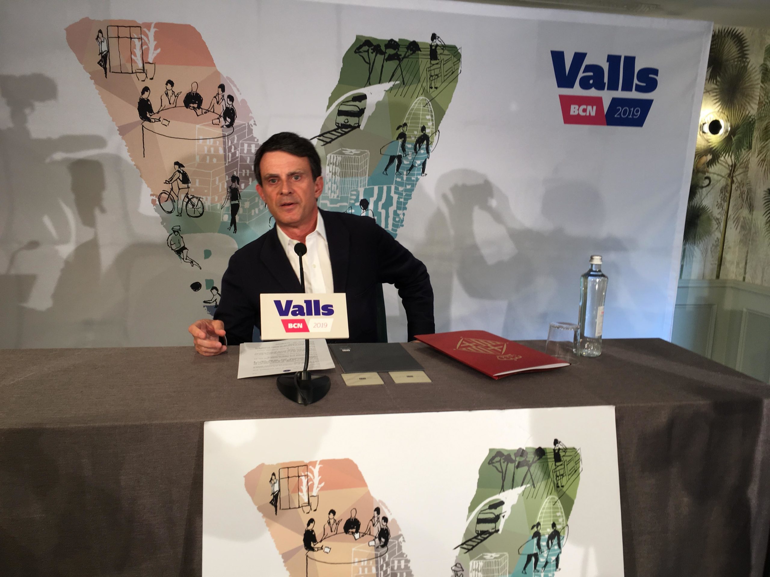 Manuel Valls, en la roda de premsa tres dies després de les eleccions municipals del 26M a Barcelona / S.B.