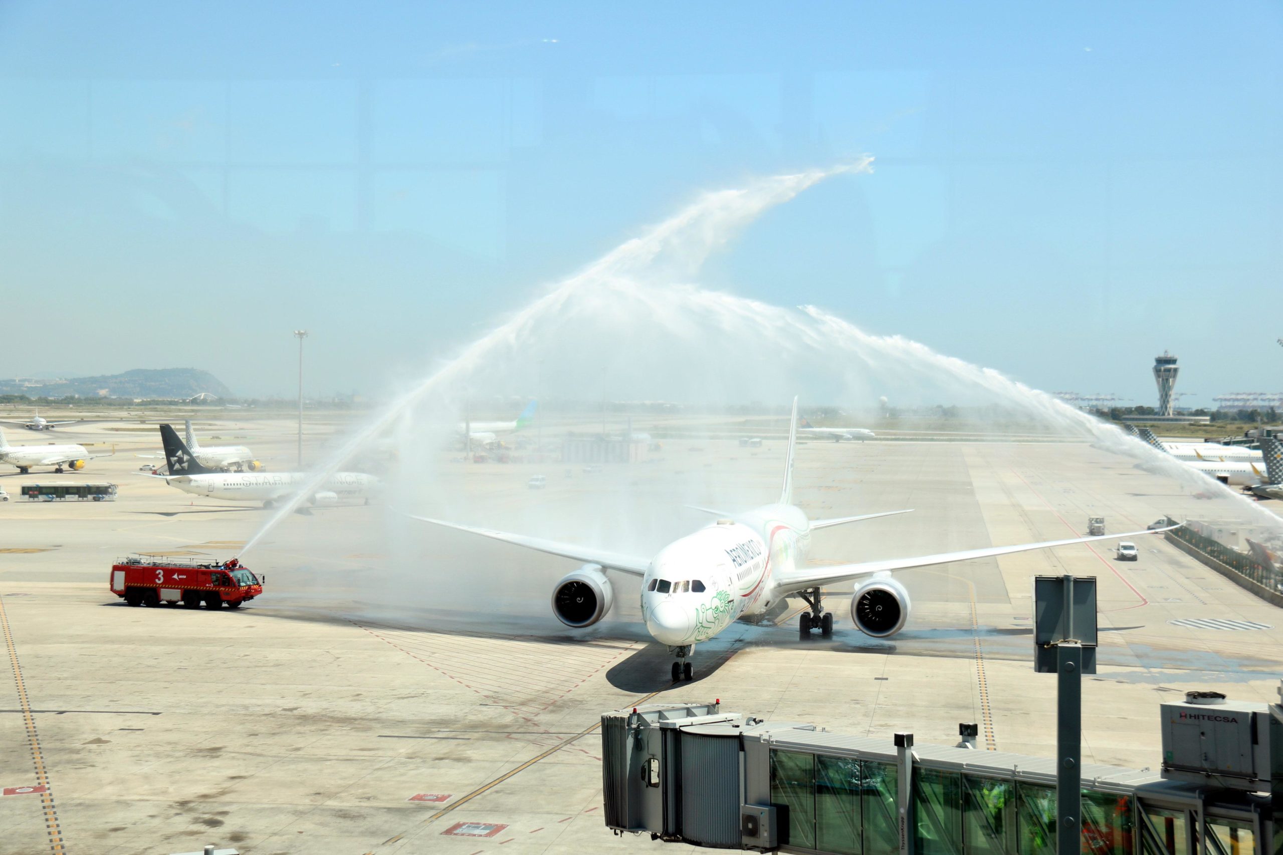 El Prat ha estrenat una vintena de rutes intercontinentals en els últims dos anys / ACN