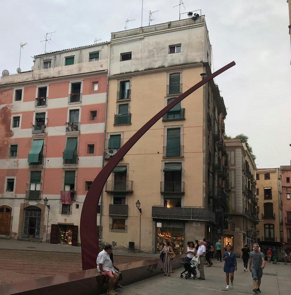 Peveter apagat al Fossar de les Moreres / Memorial 1714
