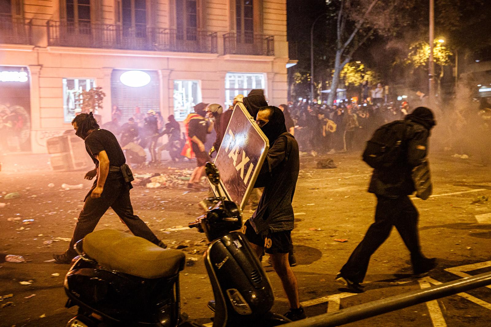 La batalla campal de Via Laietana i Urquinaona de divendres, en la primera setmana de protestes per la sentència de l'1-O / Jordi Borràs