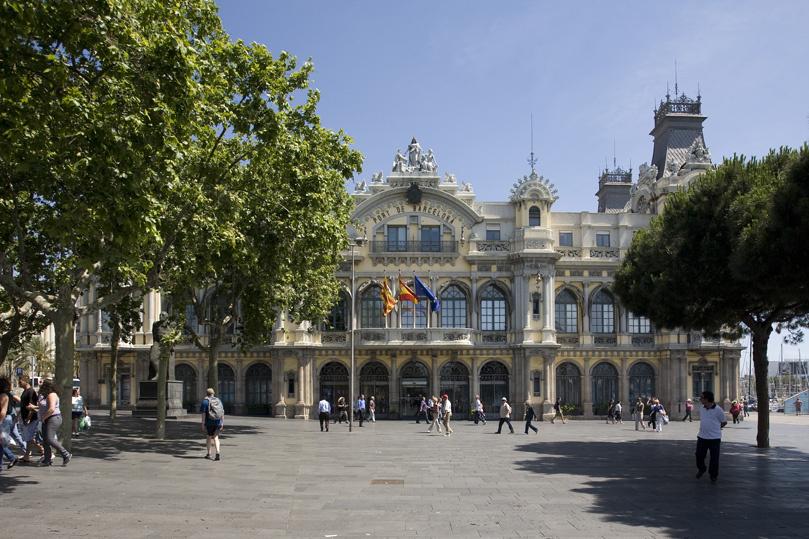 L'arbre de Nadal s'instal·larà al moll de les Drassanes, al Portal de la Pau / Port de Barcelona