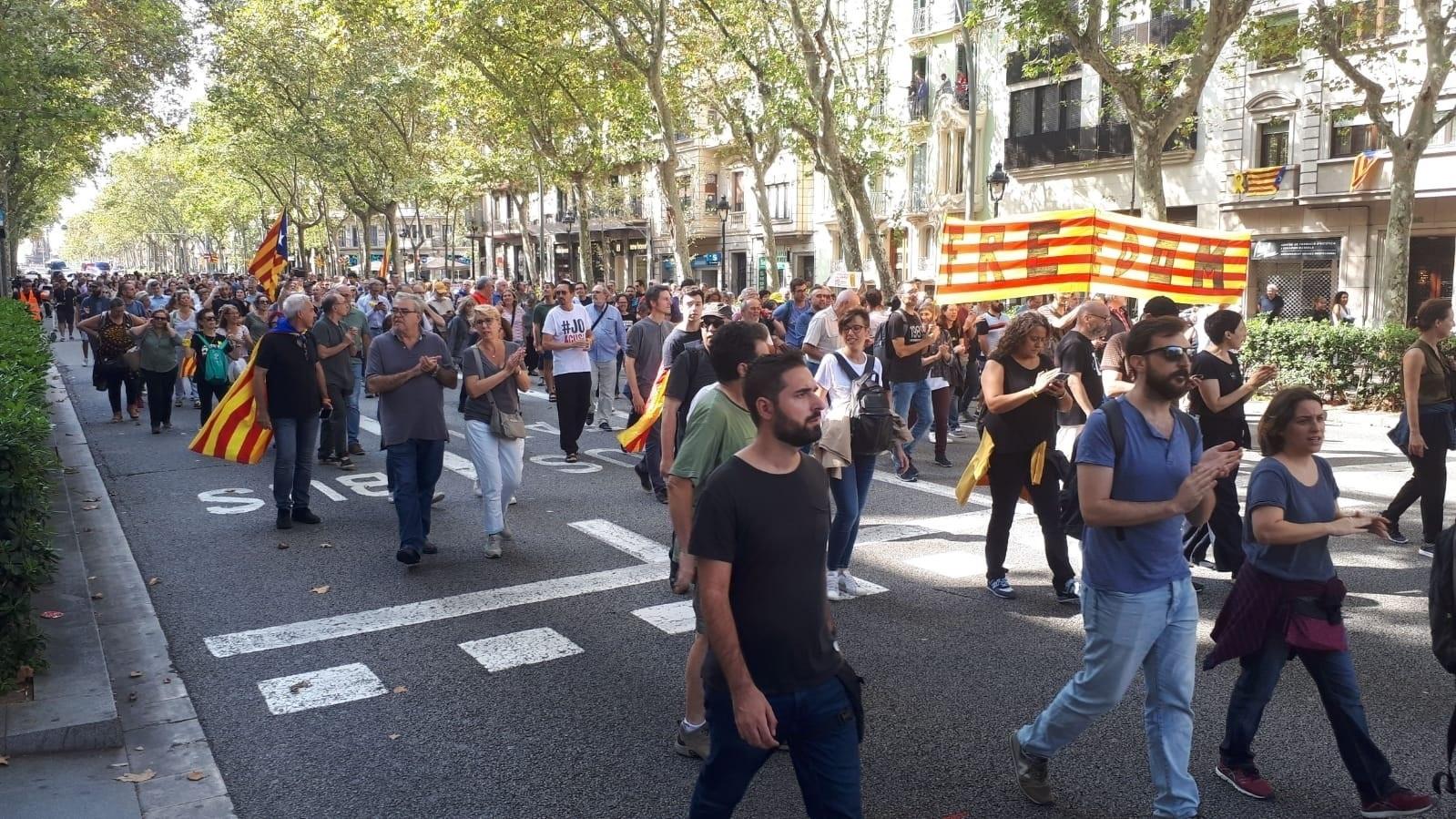 Un miler de persones ha tallat la Gran Via / Europa Press