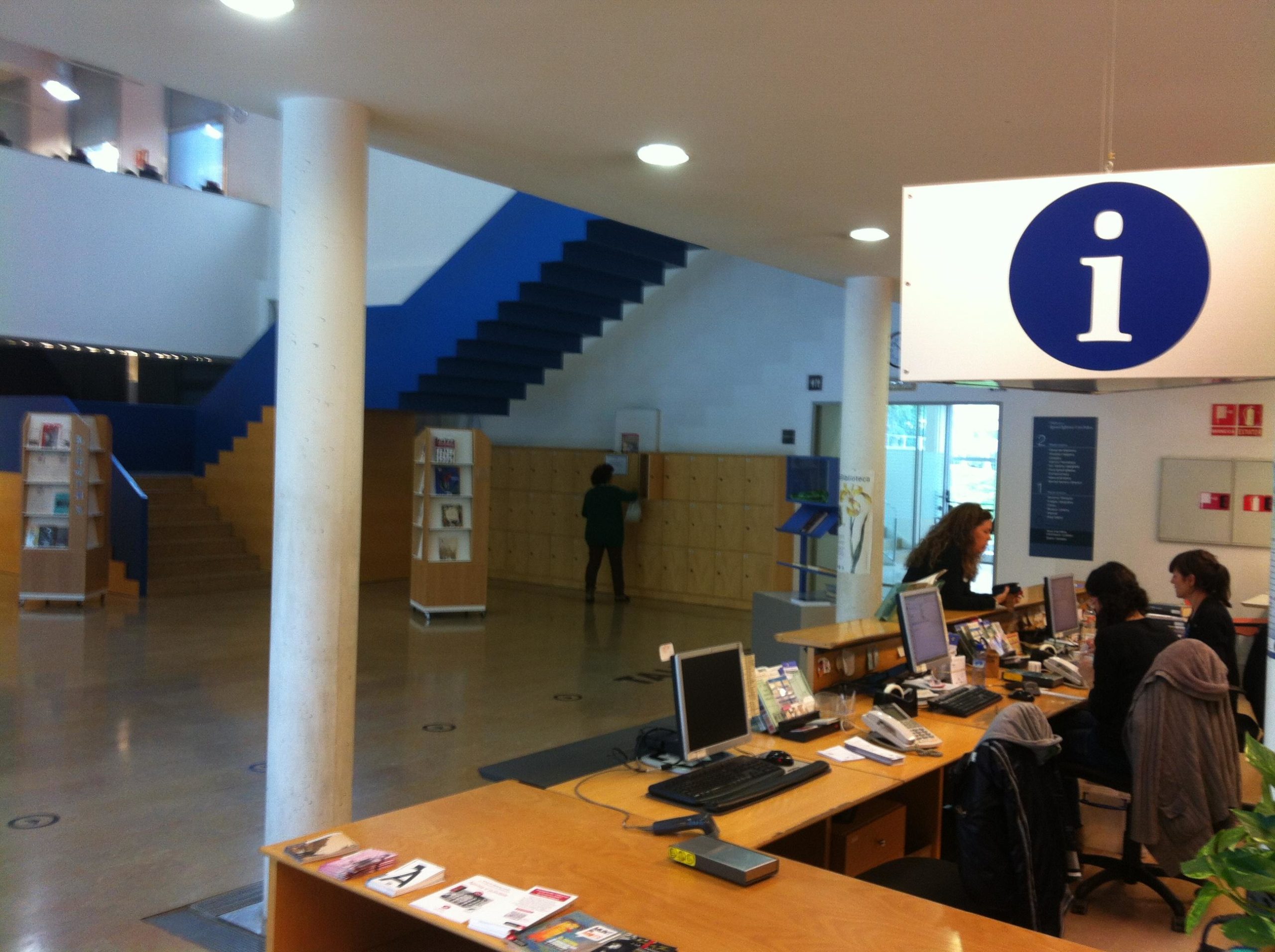 La Biblioteca Ignasi Iglésias-Can Fabra acull l'American Space / Wik