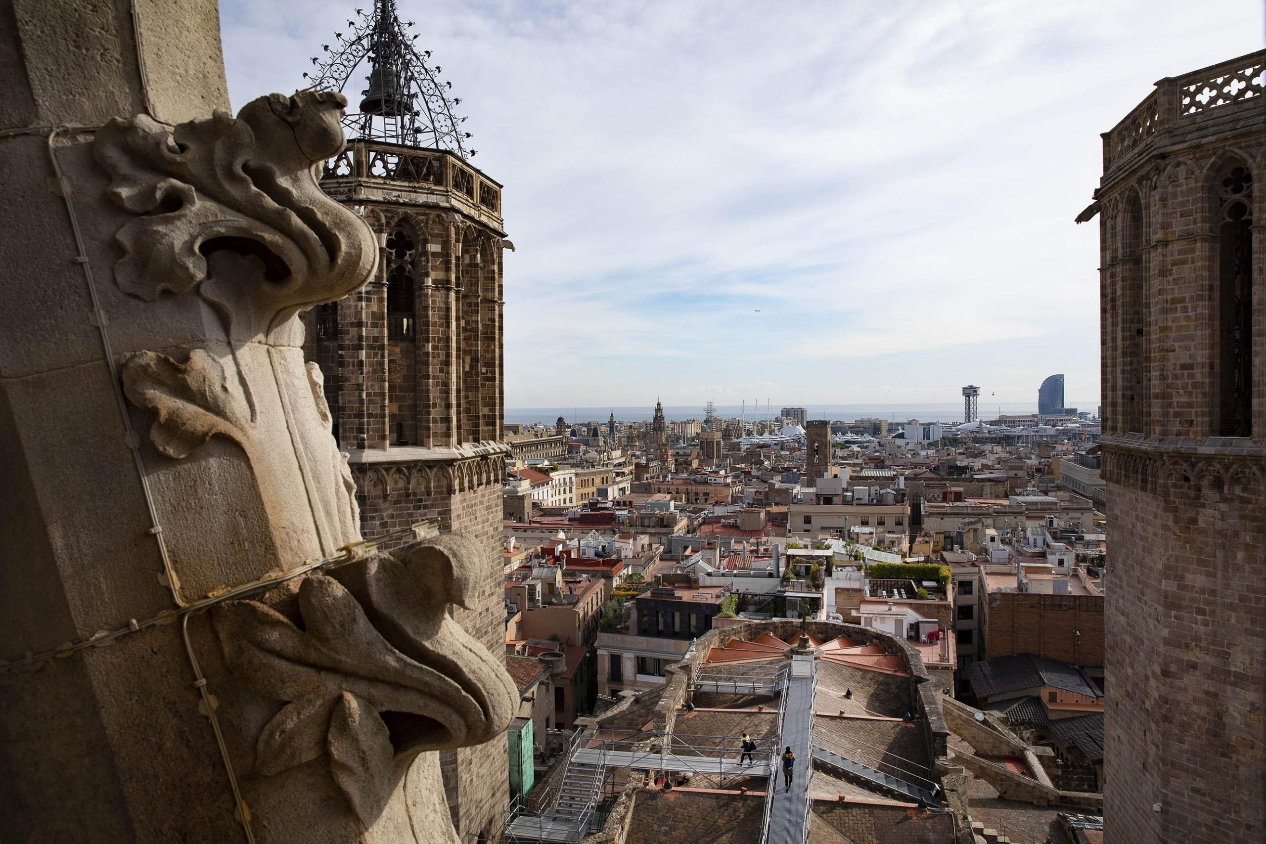 Vistes de Barcelona des del cimbori de la Catedral / Jordi Play