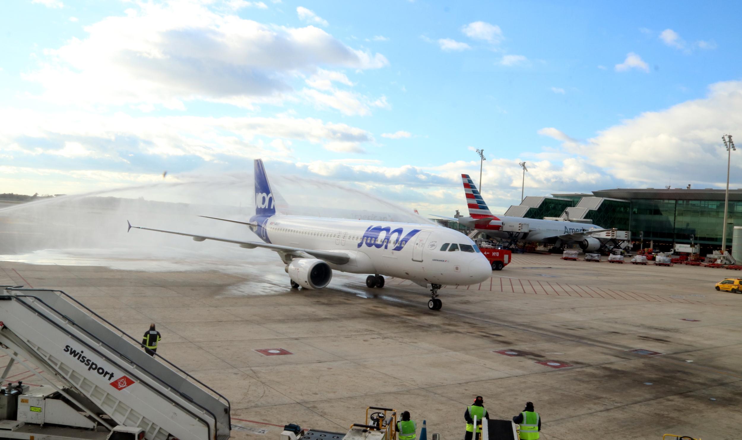 Imatge d'arxiu d'un avió a l'aeroport del Prat / ACN (Àlex Recolons)