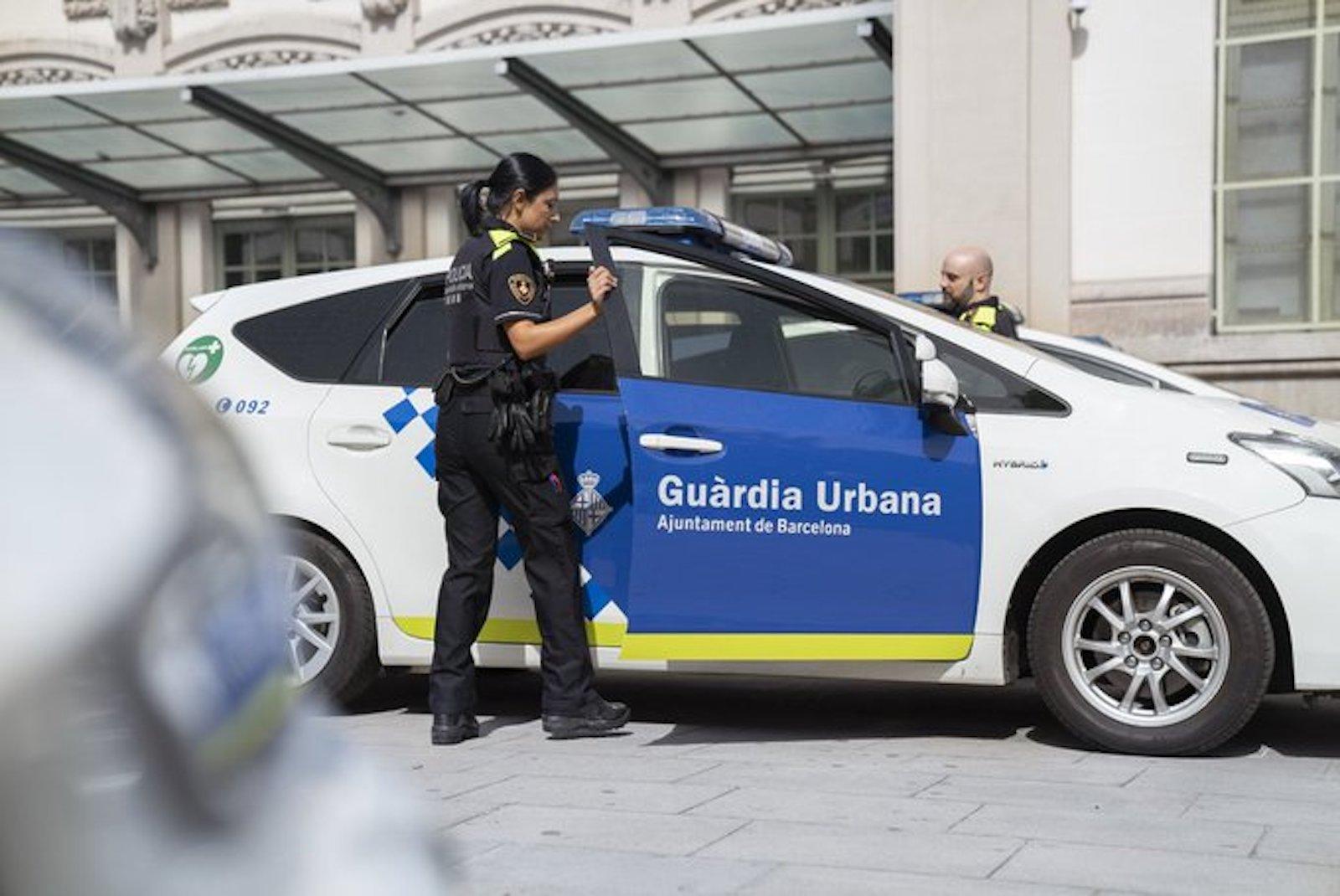 Agents de la Guàrdia Urbana en una foto d'arxiu | GUB