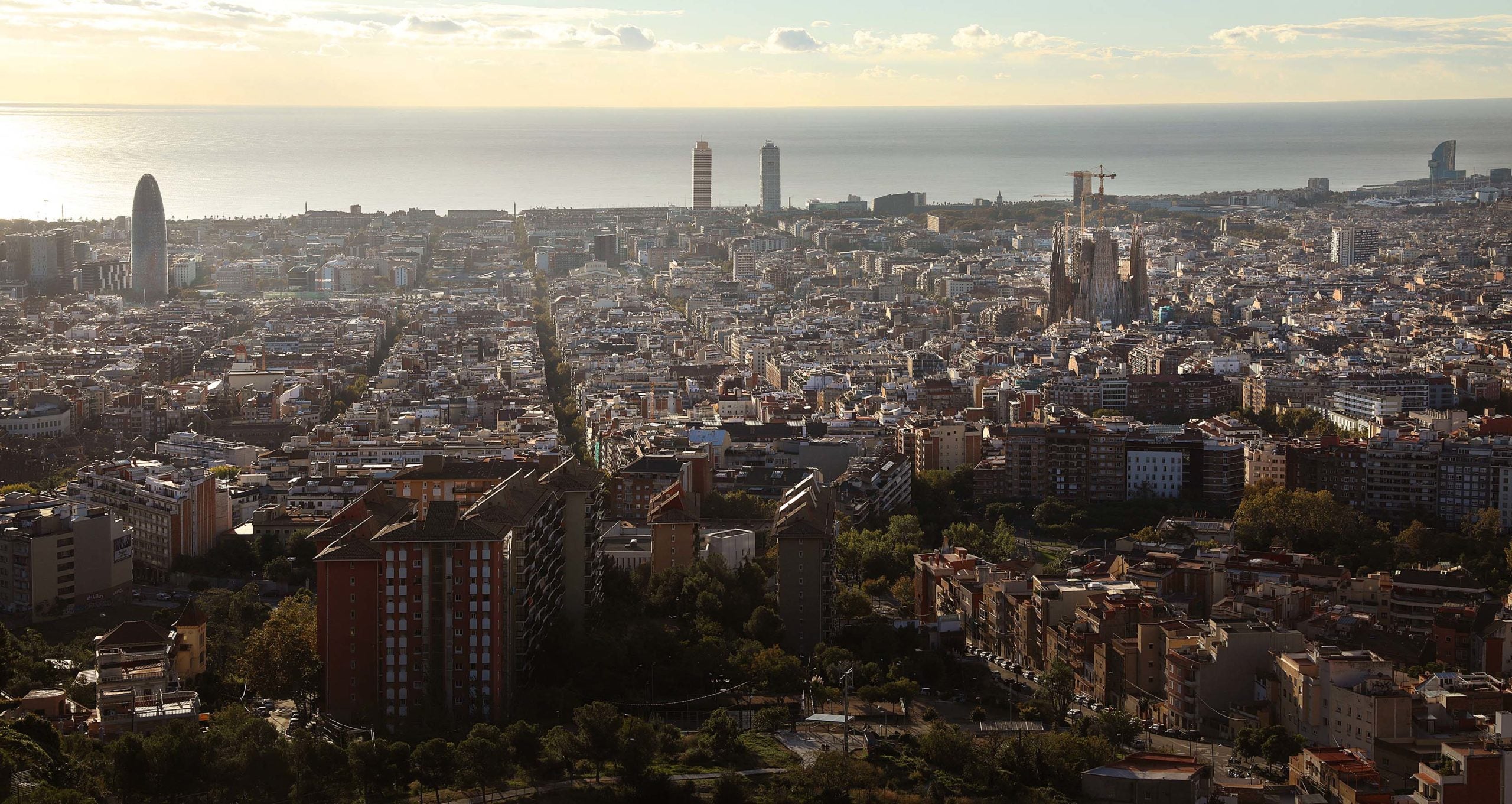 Panoràmica de la ciutat de Barcelona / Jordi Play
