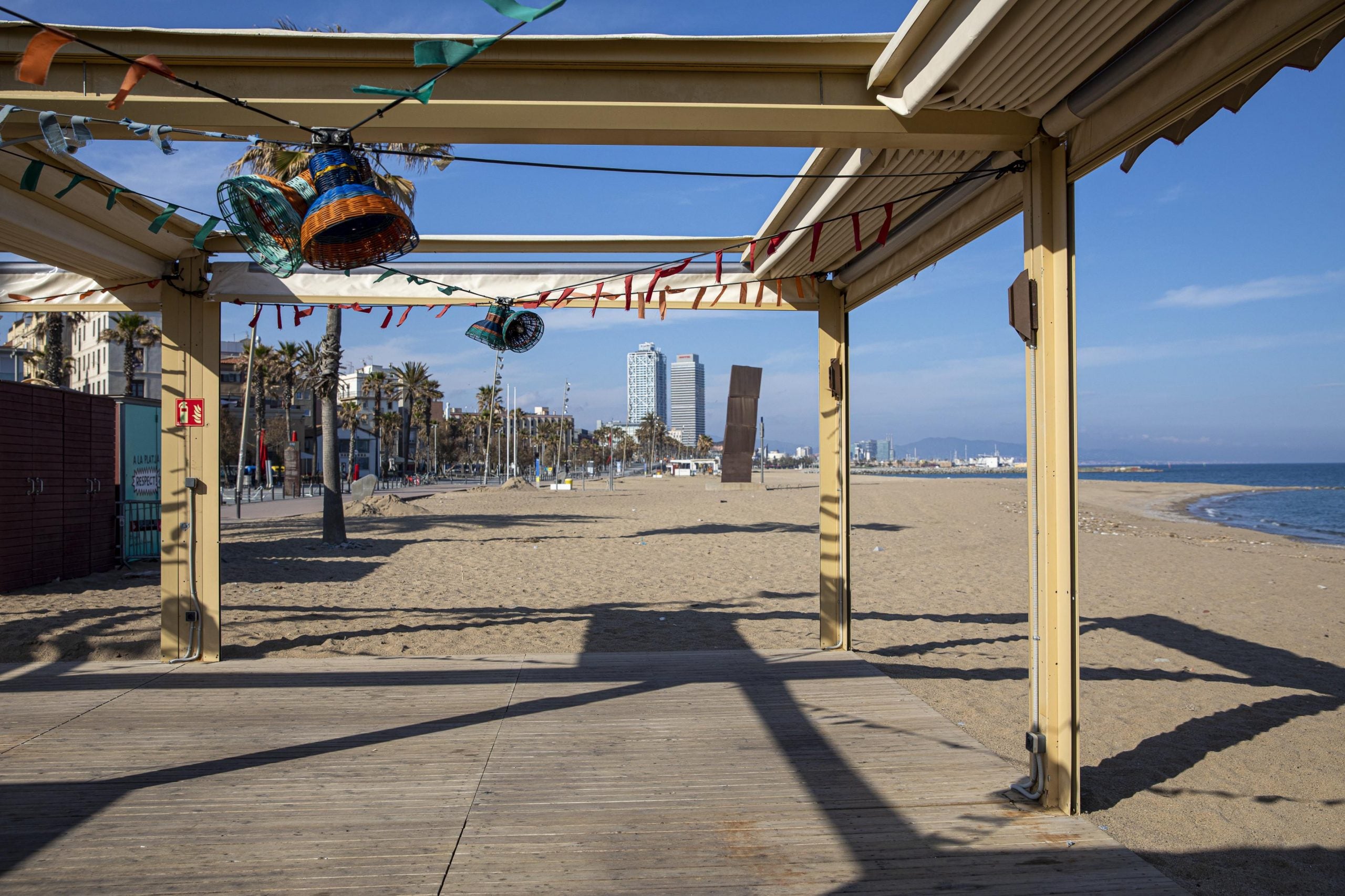 Un dels xiringuitos de les platges de Barcelona, desmuntat pel confinament / Ajuntament de Barcelona - Flick'r