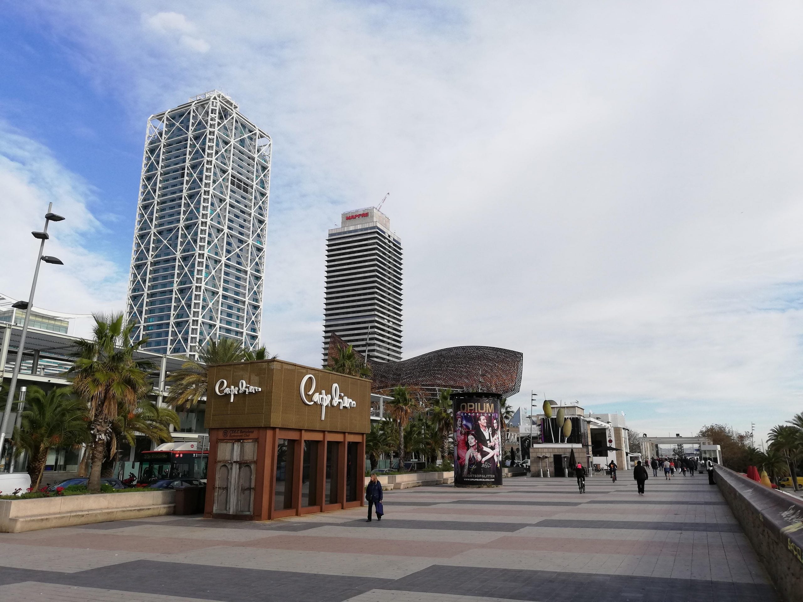 Els locals del Front Marítim es reivindiquen com un motor econòmic d