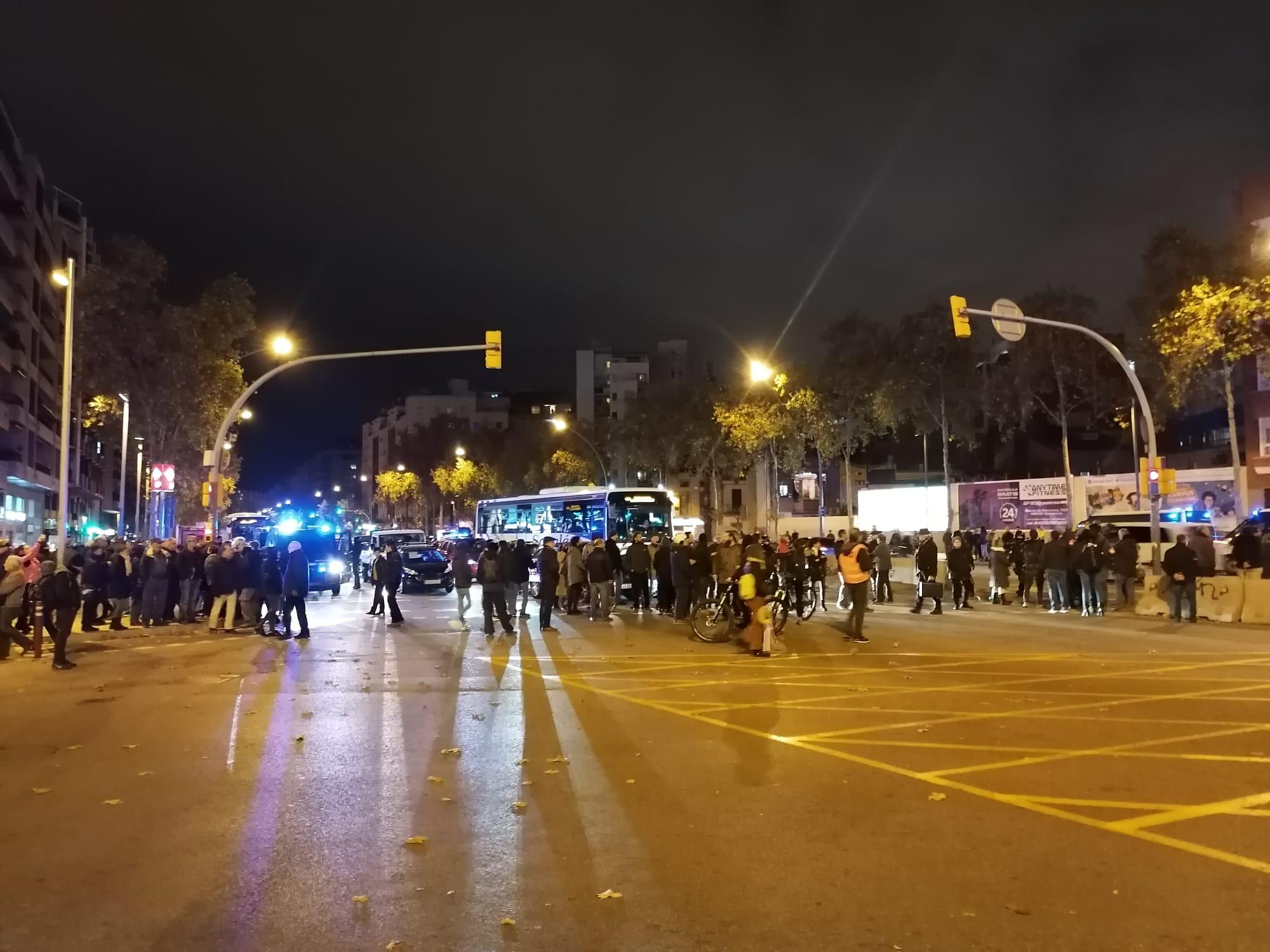 Els manifestants han fet un segon tall a la Meridiana / MMP