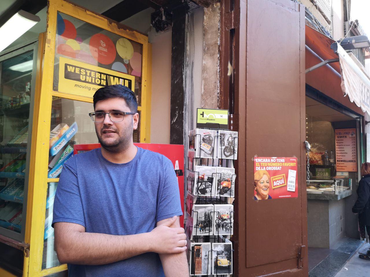 El José, el primer quiosquer que ven un primer premi de la Grossa a Barcelona. | D. C. El José, el primer quiosquer que ven un primer premi de la Grossa a Barcelona. | D. C.
