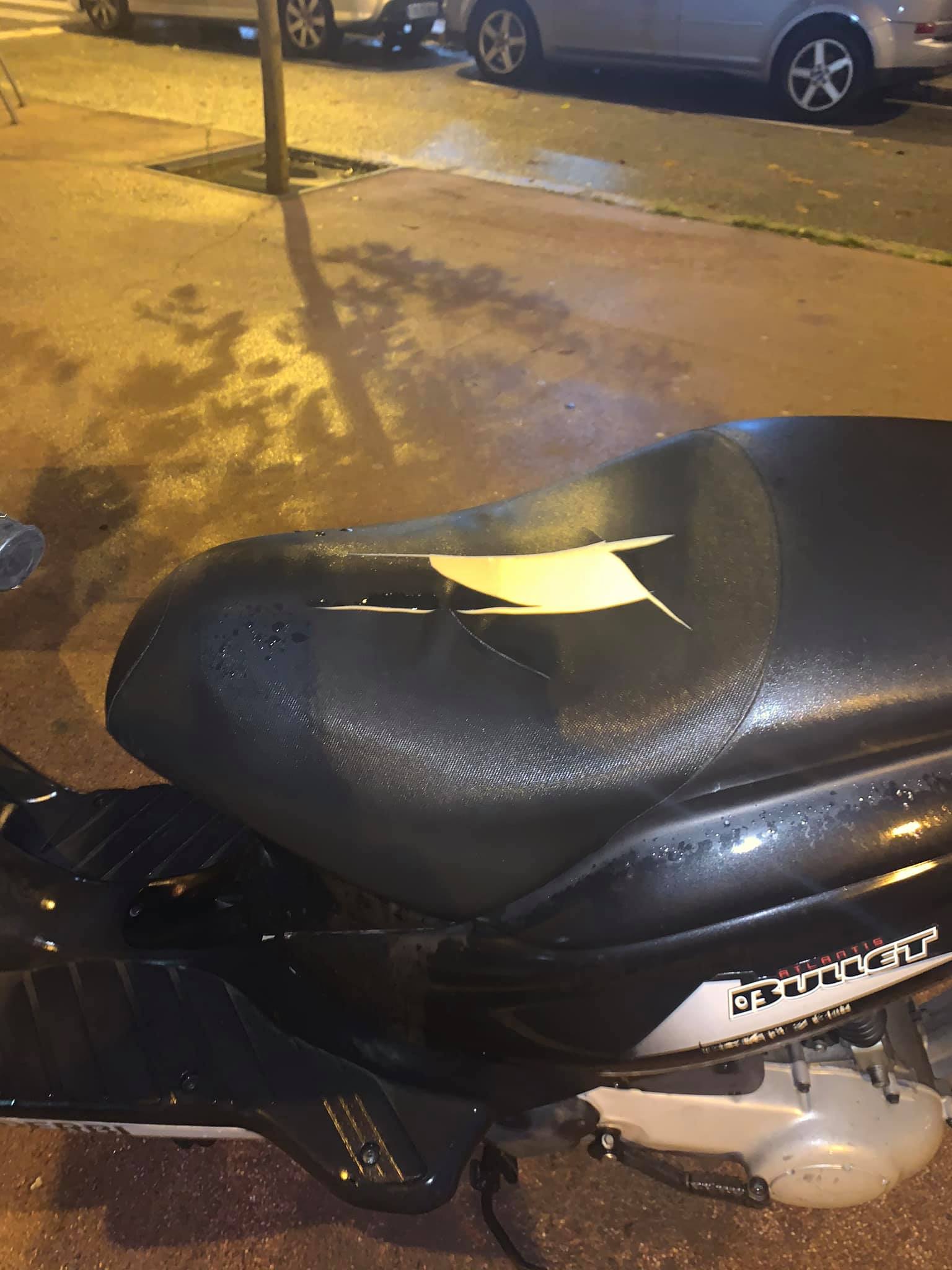 Una altra de les motos tallades aquesta nit a Sant Martí de Provençals / Luis Rodríguez