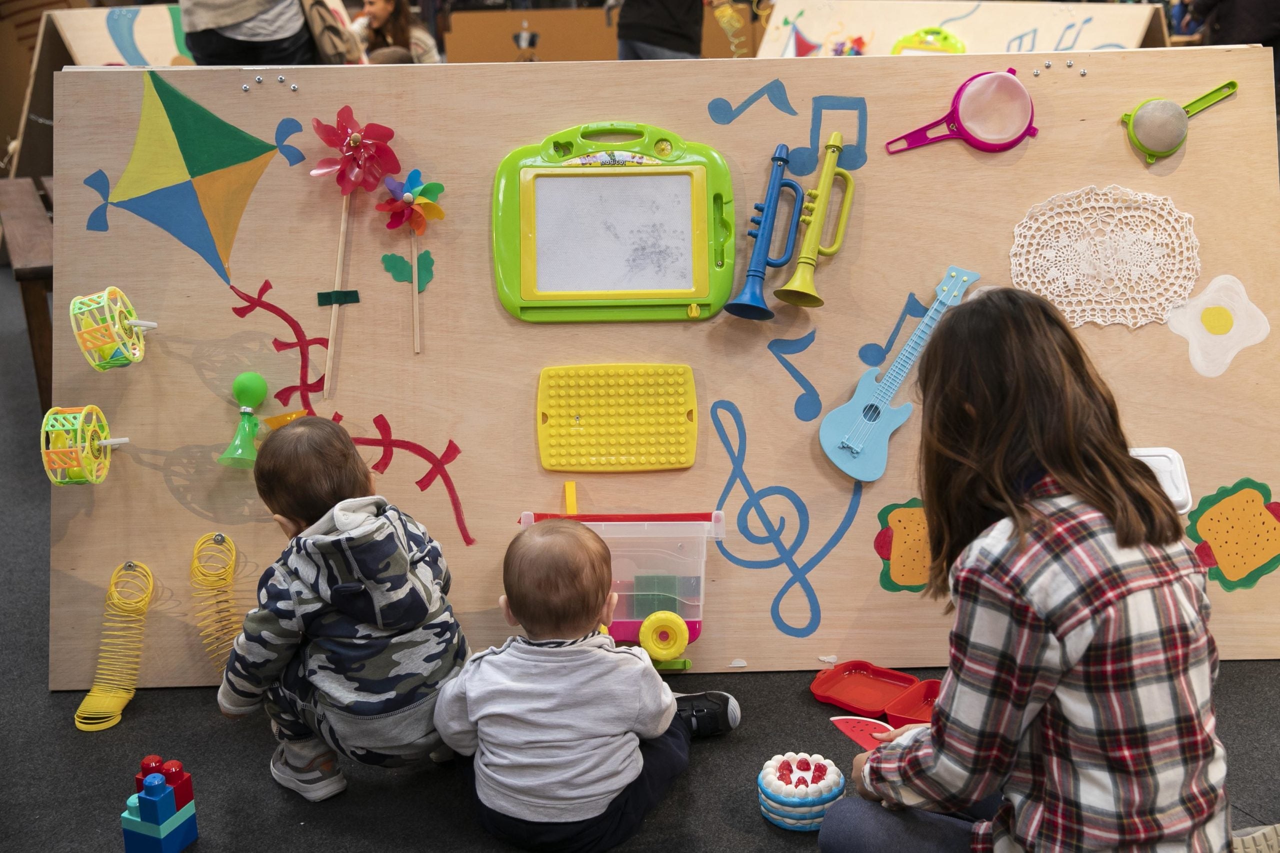 Nens descobrint els instruments musicals en La Ciutat dels Somnis del 2018 / Fira de Barcelona