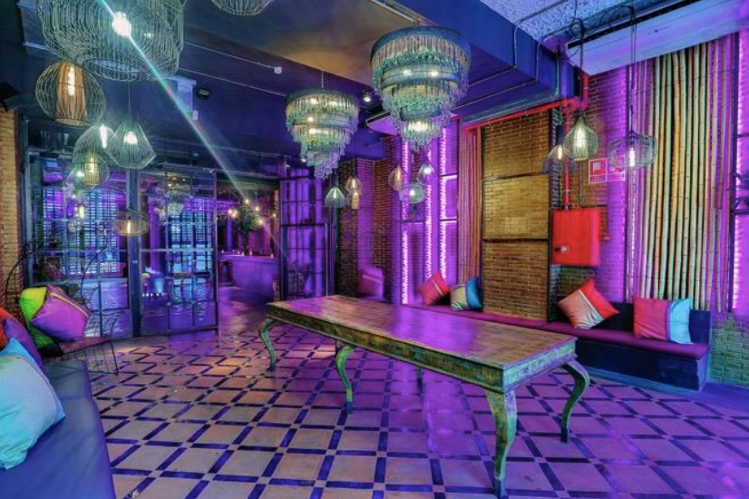 Un dels espais del club d'striptease que obrirà a la Rambla | Dollhouse Barcelona