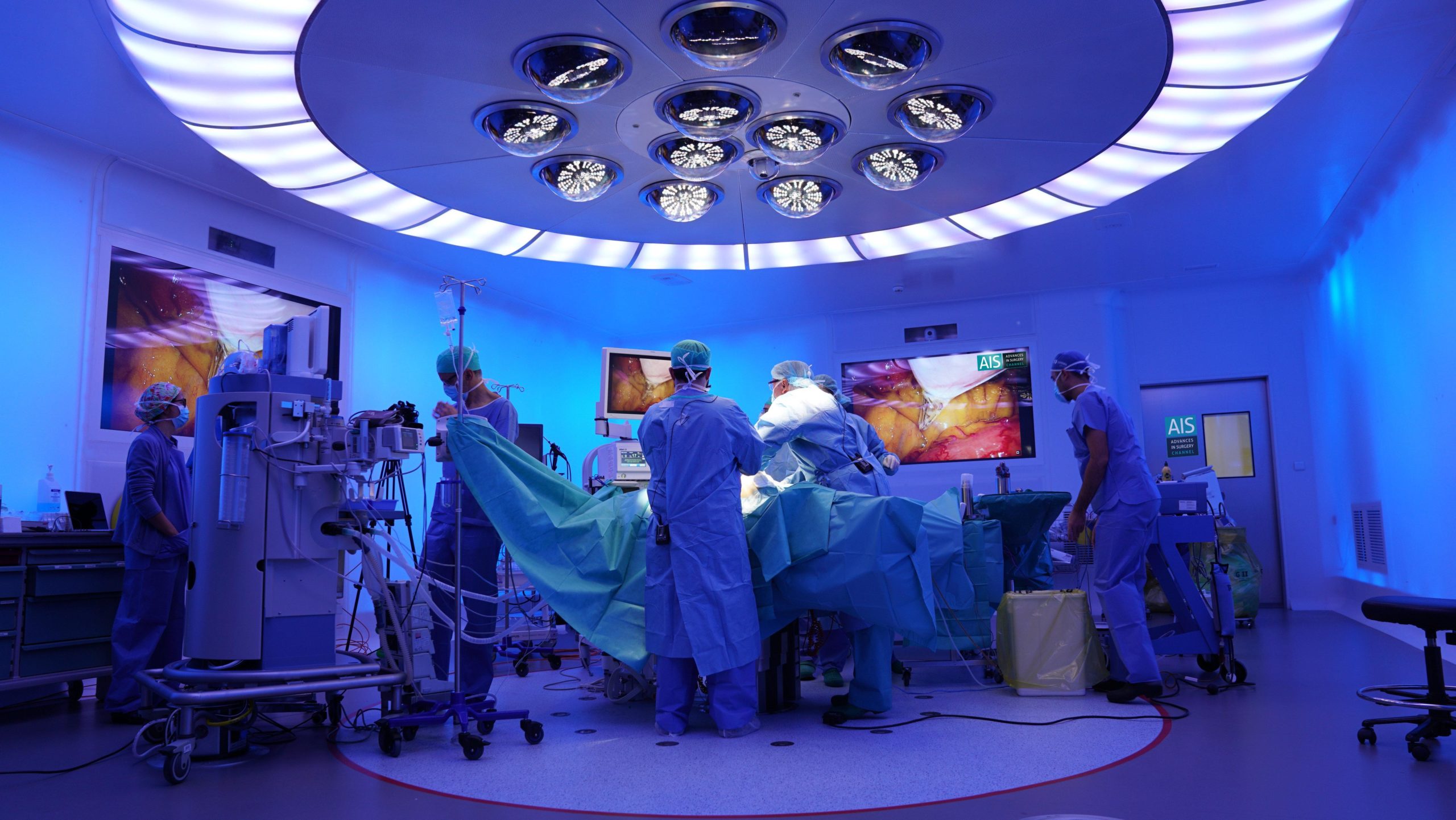 L'Hospital Cl&iacute;nic acull una prova pilot de cirurgi&agrave; remot amb 5G / MobileWorldCapital