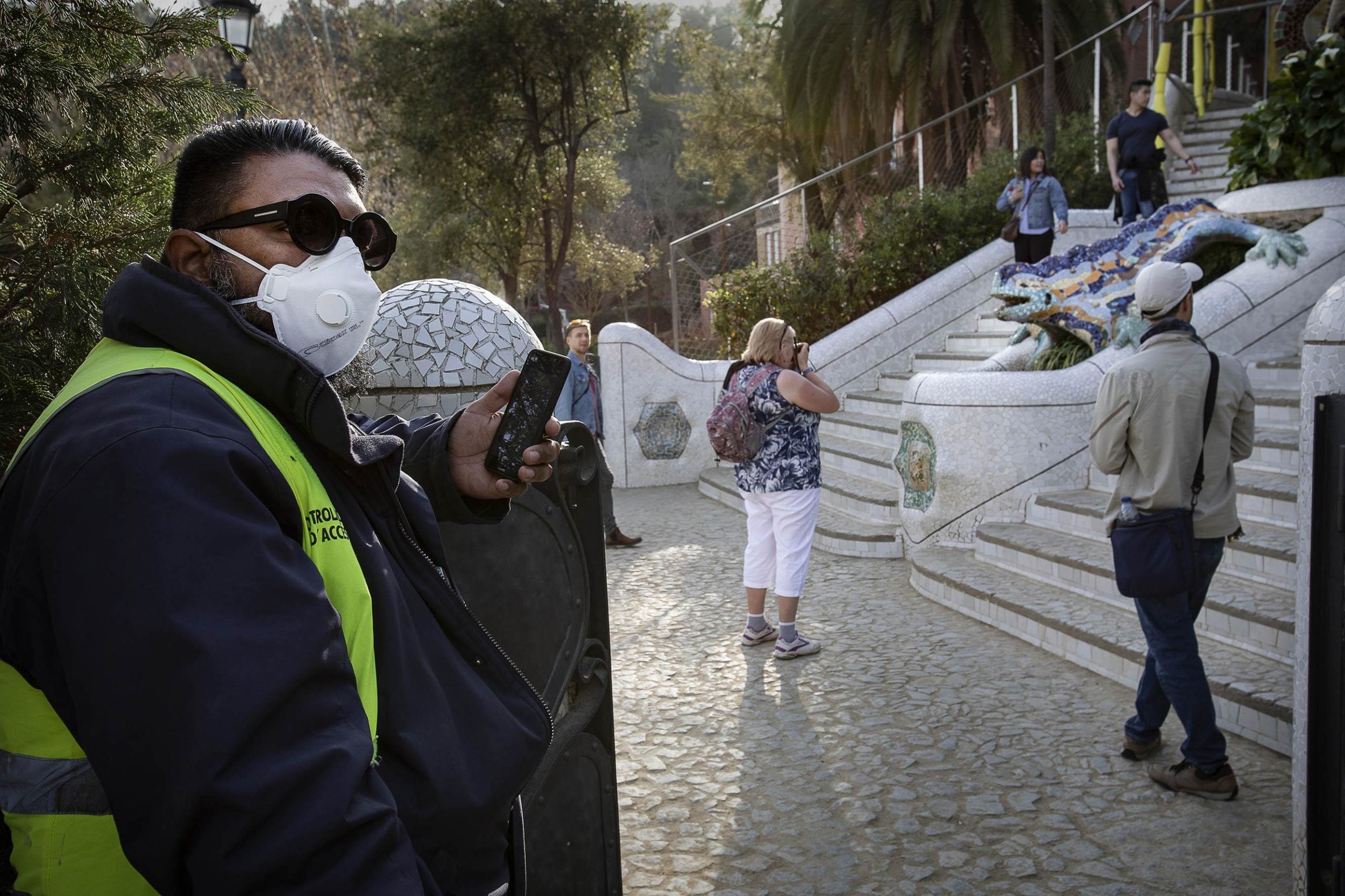 El Park Güell, quasi buit per la por al coronavirus / Jordi Play