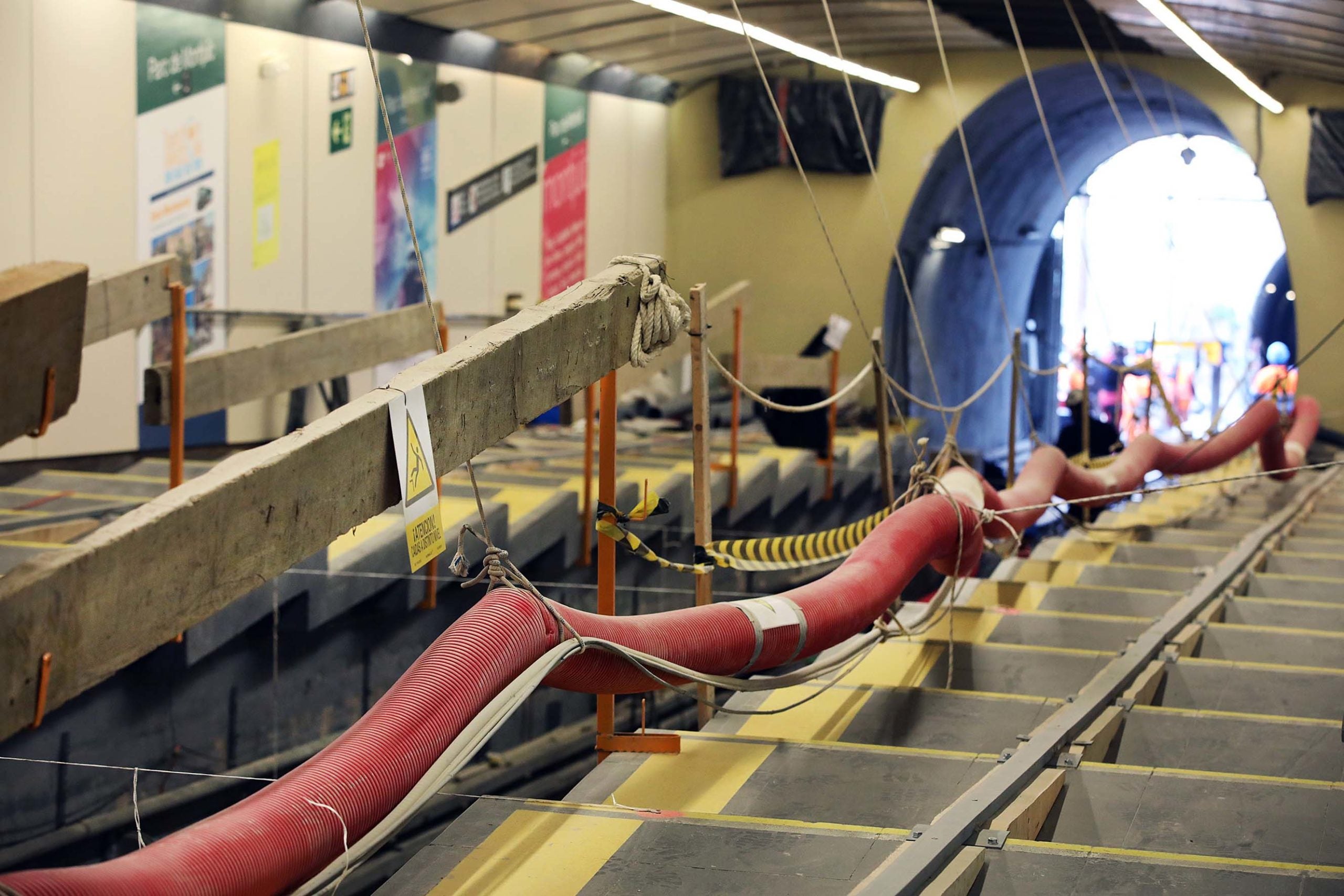 El tram final de la via del funicular de Montjuïc, en obres a Miramar / Jordi Play El tram final de la via del funicular de Montjuïc, en obres a Miramar / Jordi Play