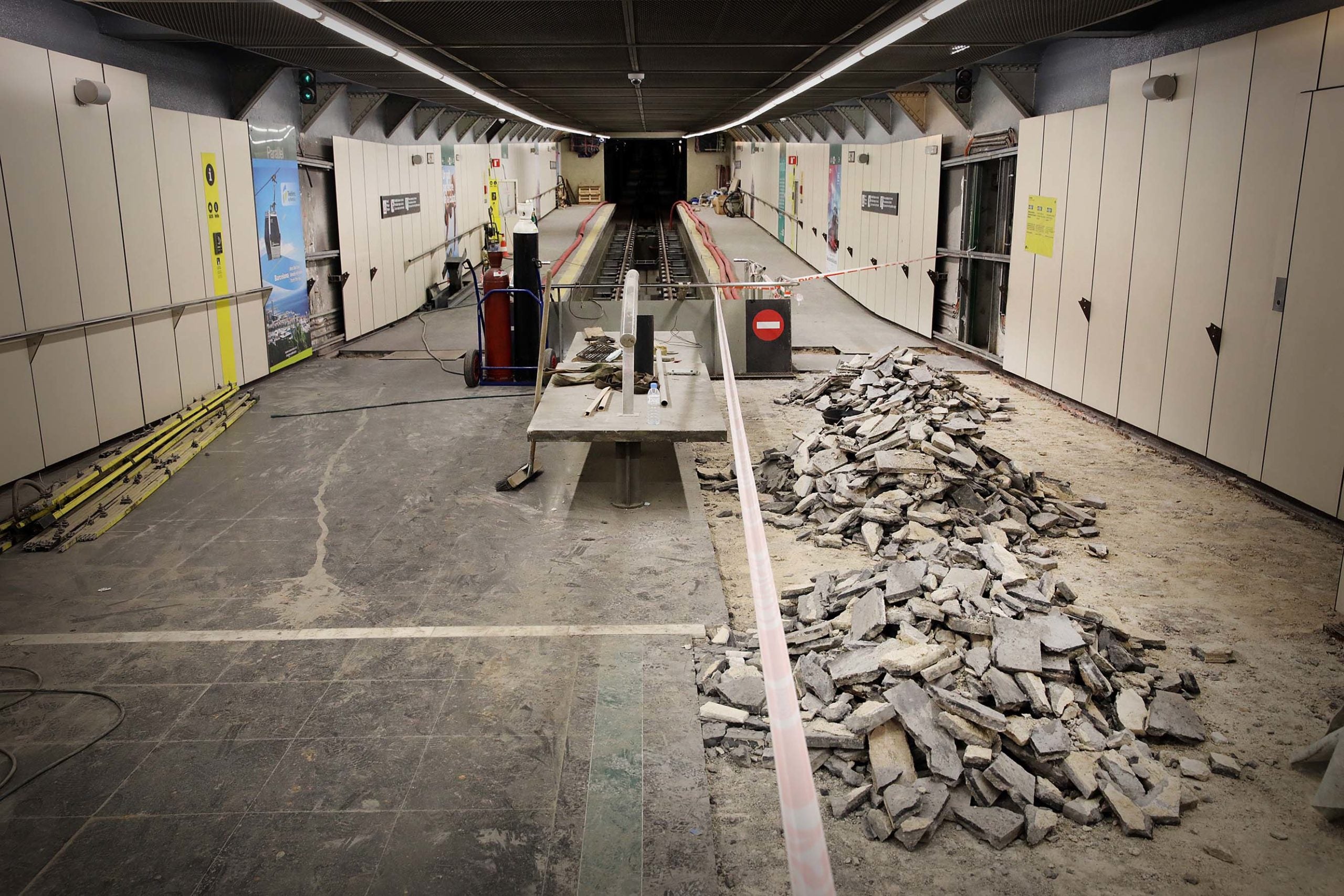 Les obres del funicular de Montjuïc, a l'estació del Paral·lel / Jordi Play Les obres del funicular de Montjuïc, a l'estació del Paral·lel / Jordi Play