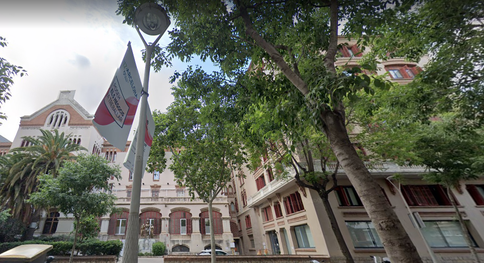 El centre sociosanitari Hestia Palau, de Barcelona, denunciat per mala atenció als usuaris en plena pandèmia de Covid-19 / Google Street View
