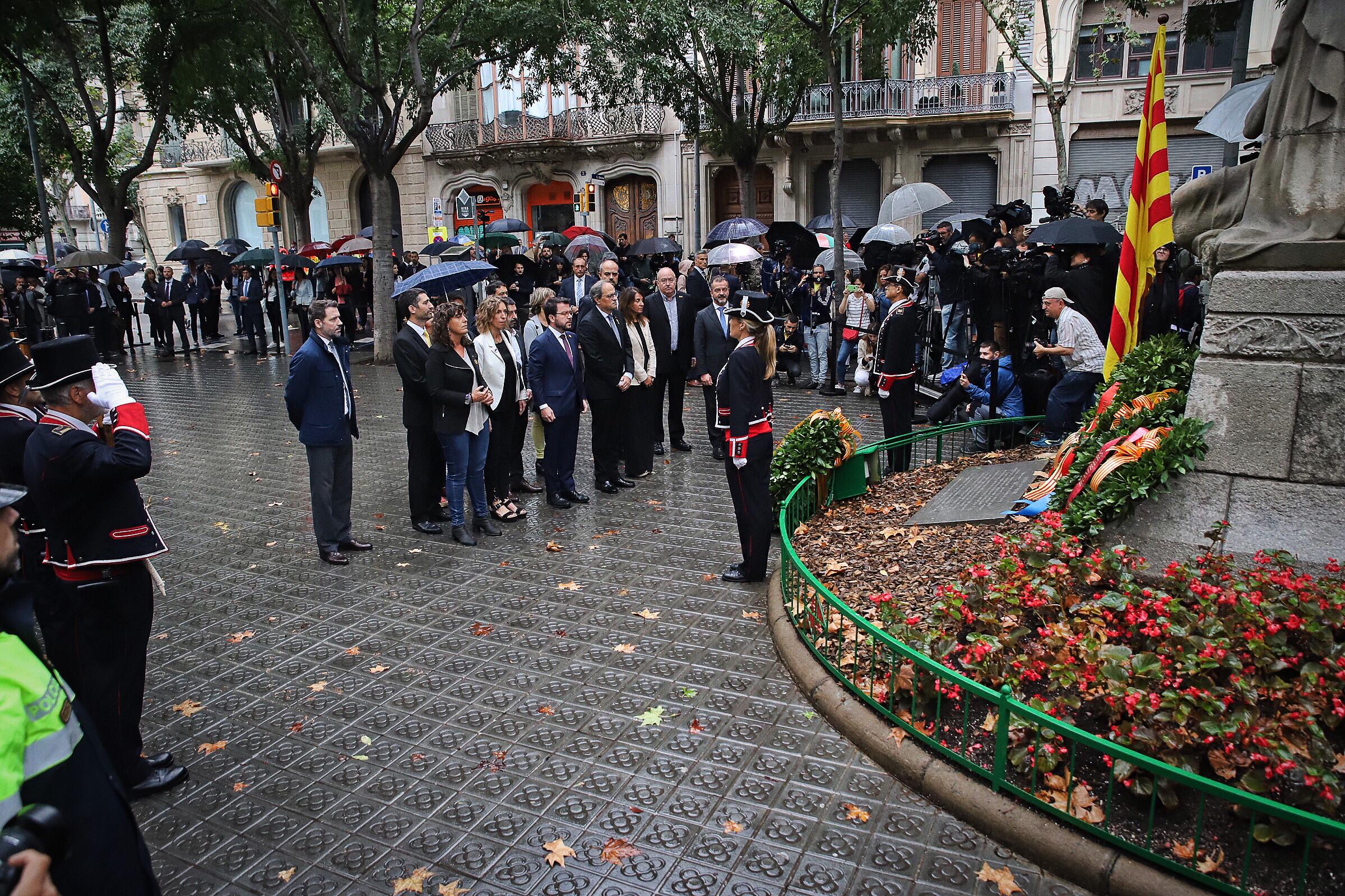 Ofrena del Govern a Rafael de Casanova, boicotejada per l'himne espany