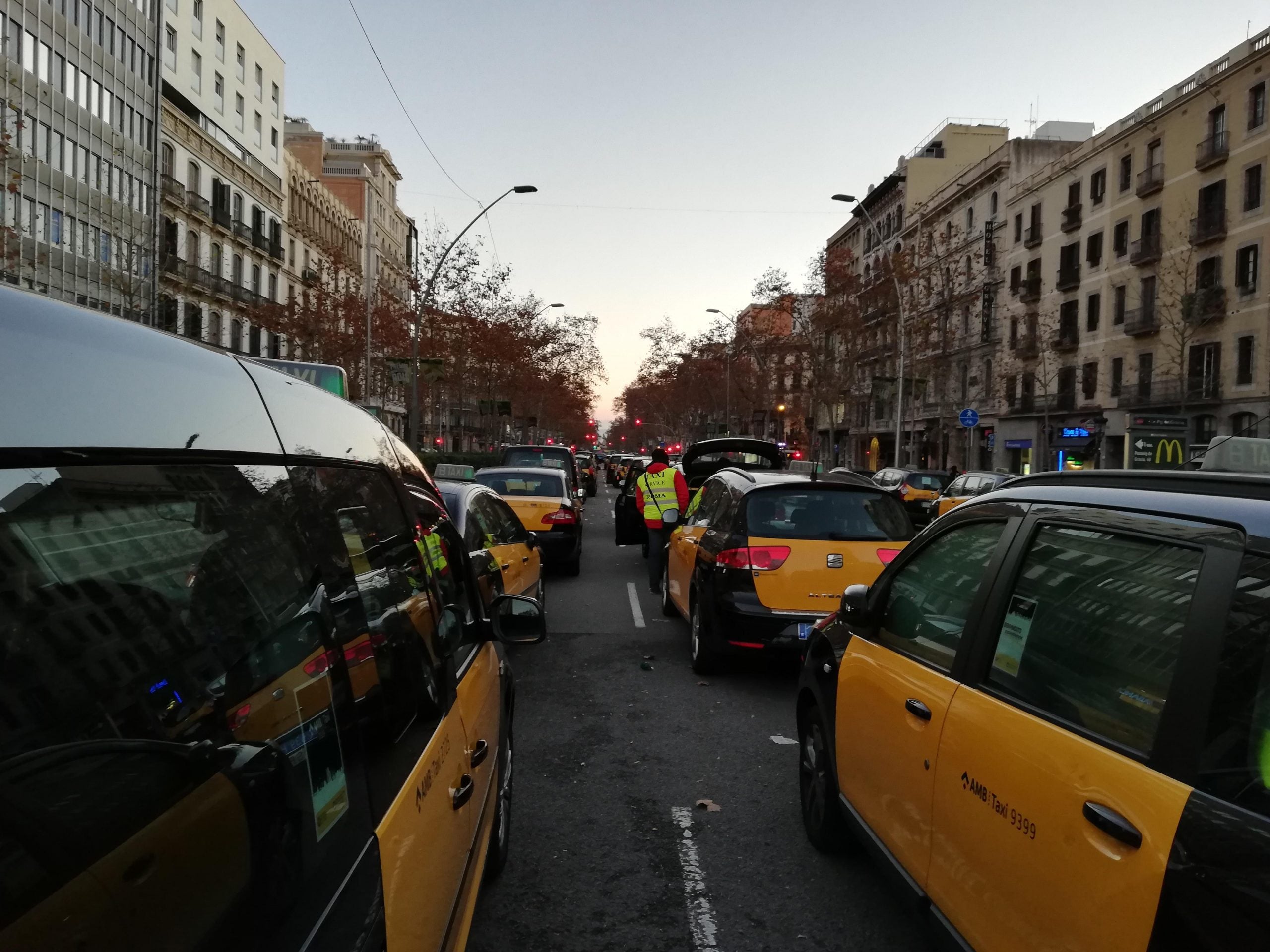 Taxis a la Gran Vía, durante la última huelga 