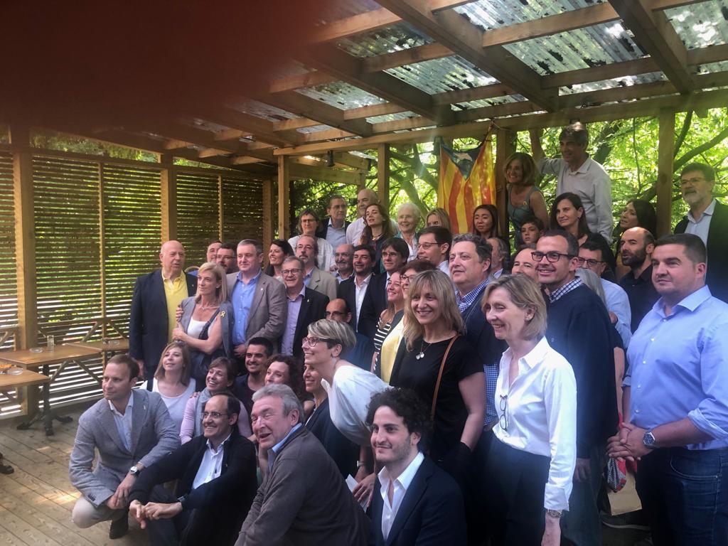 Foto de família dels candidats d'Eines de País a Waterloo / TOT Barcelona Foto de família dels candidats d'Eines de País a Waterloo / TOT Barcelona