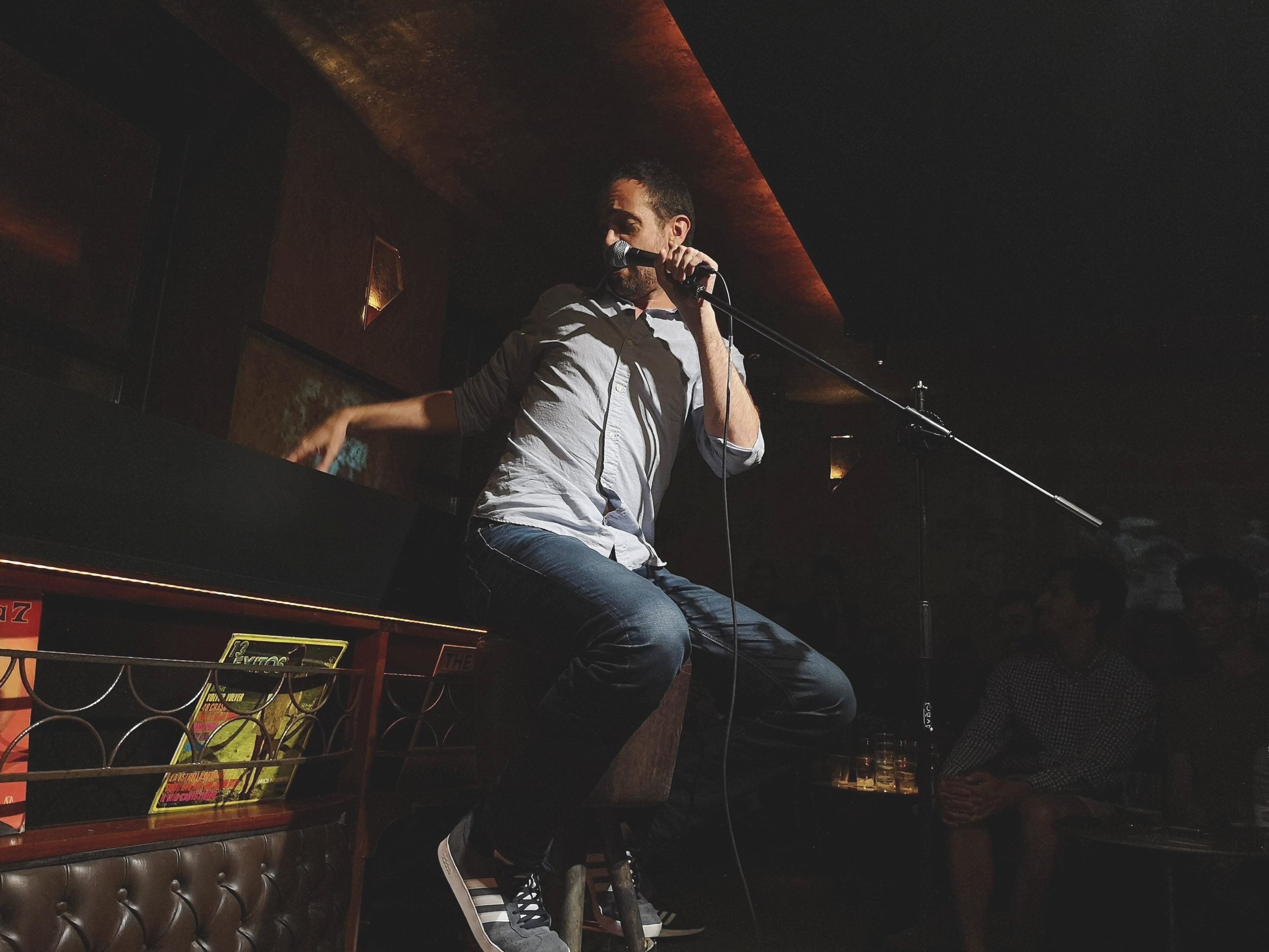 Un dels còmics amb més èxit del projecte, Joel Díaz, en la seva actuació. / D.C.