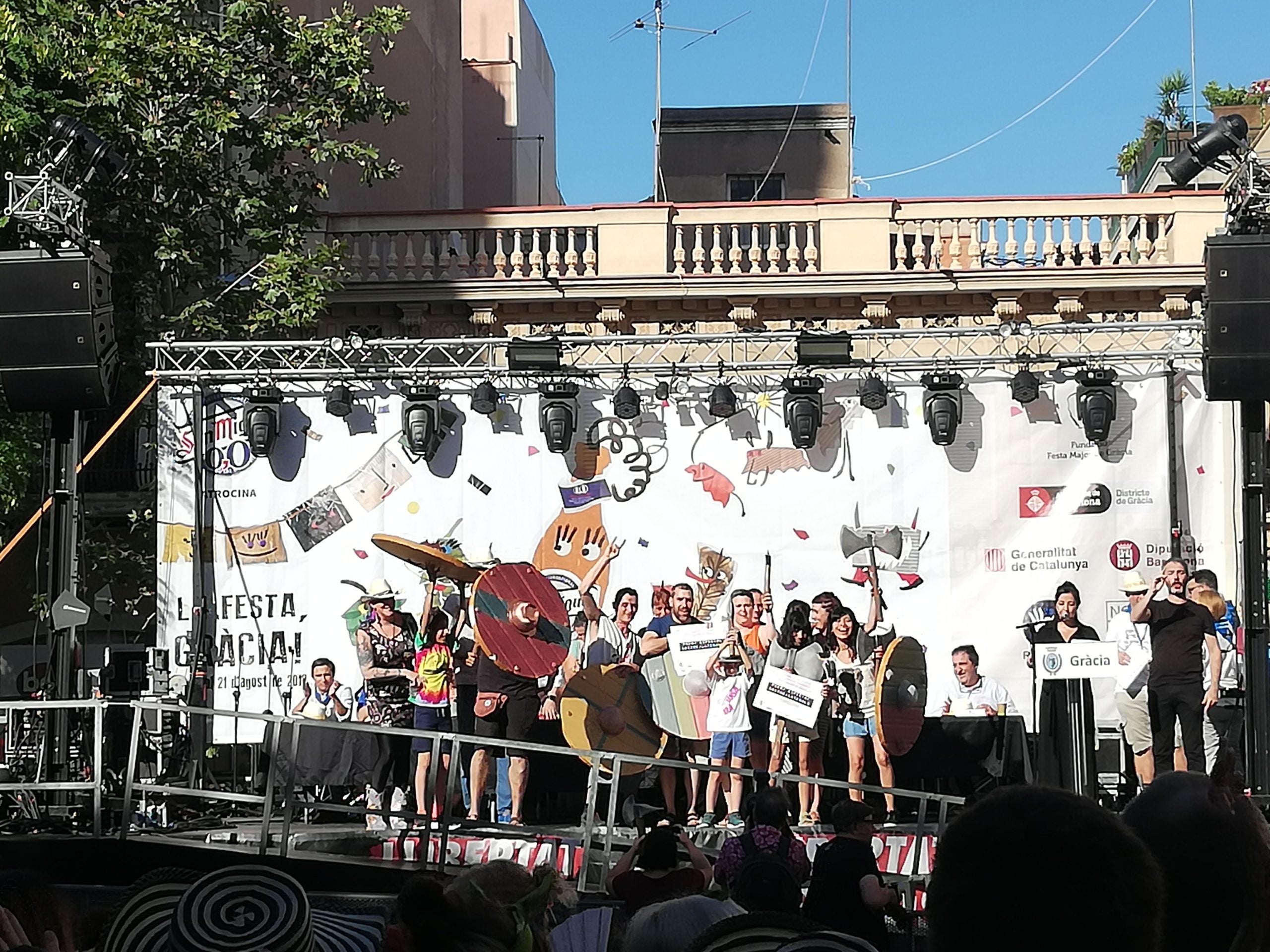 Entrega de premis del concurs de guarnits de la festa major de Gràcia / Adrià Lizanda