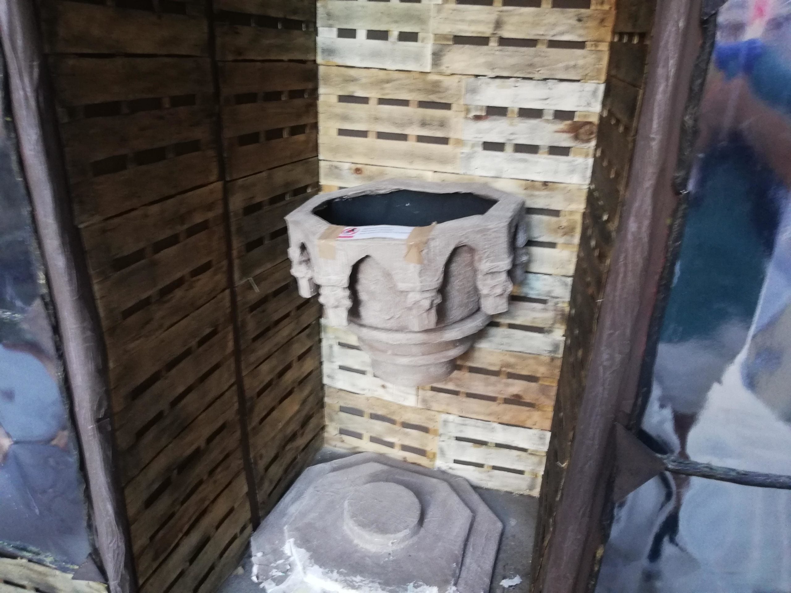 Detall del guarnit del carrer Progrés / Adrià Lizanda Detall del guarnit del carrer Progrés / Adrià Lizanda