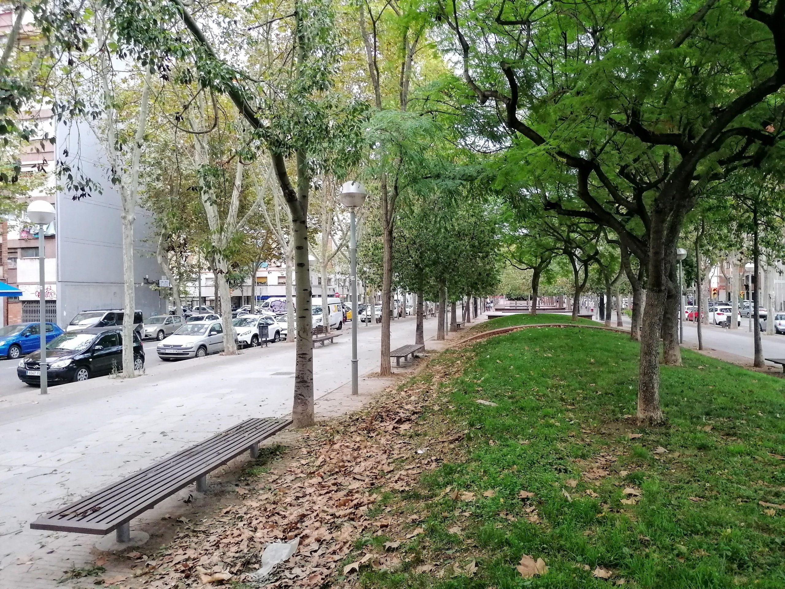 La Rambla Prim comunica els barris de la Verneda i la Pau i del Besos