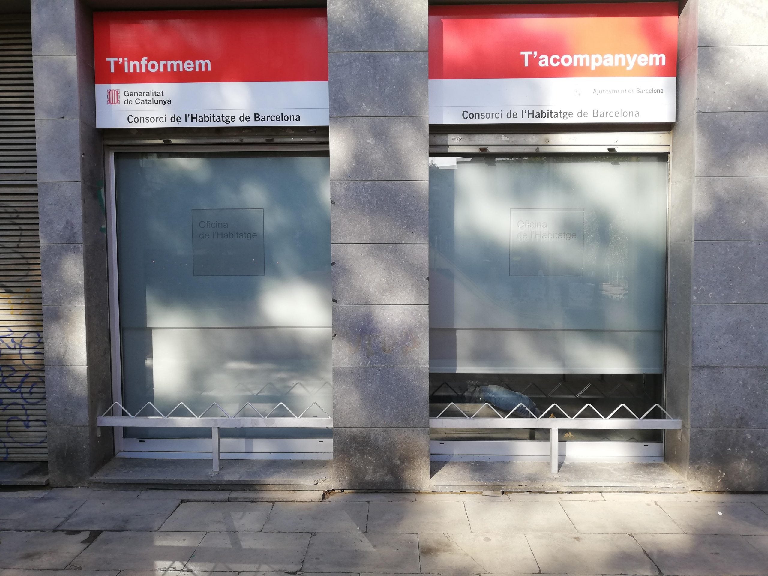 Oficina del Consorci d'Habitatge de Barcelona a la plaça Salvador Seg